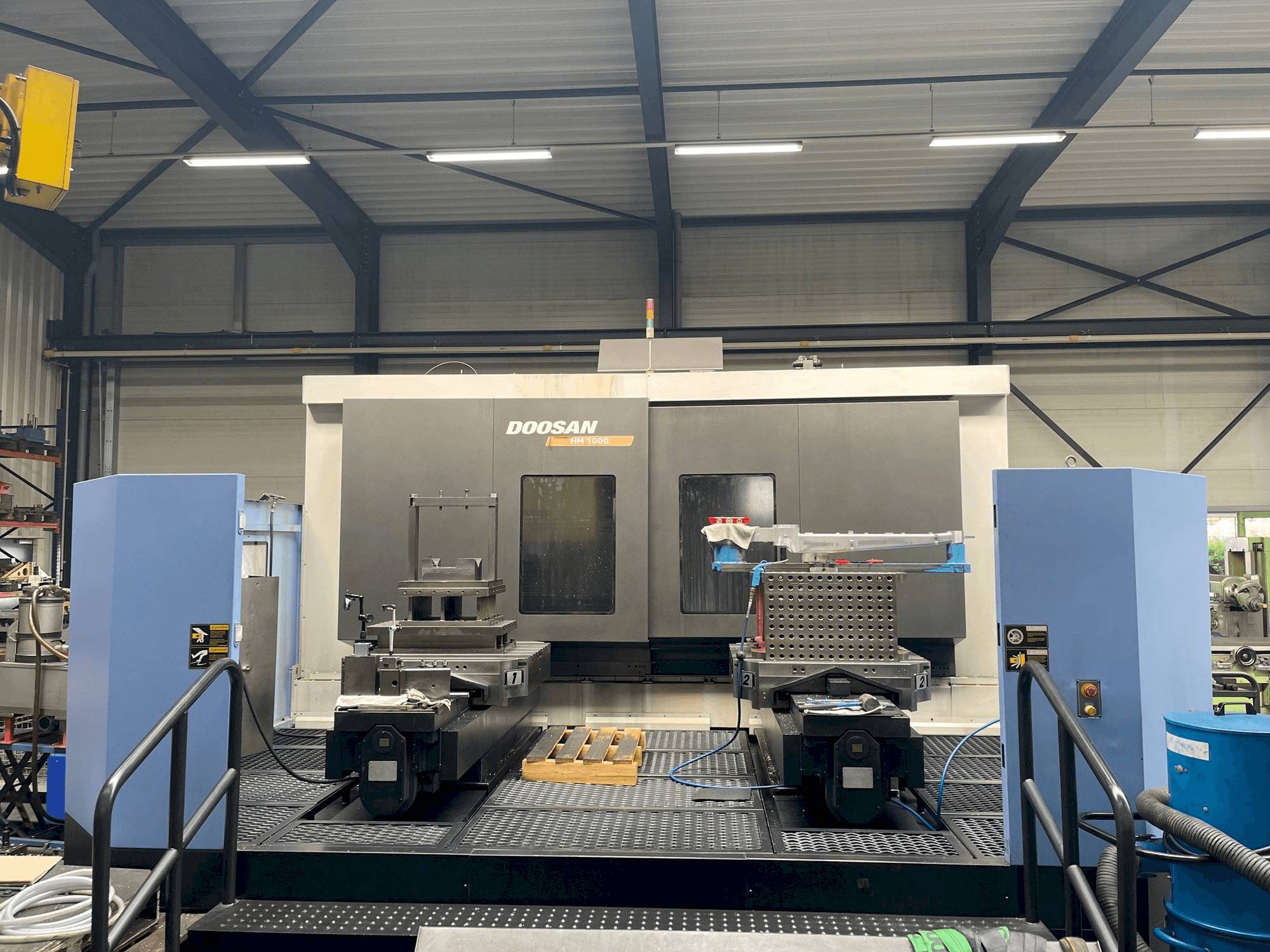 Makine Doosan HM 1000 - Önden görünüm