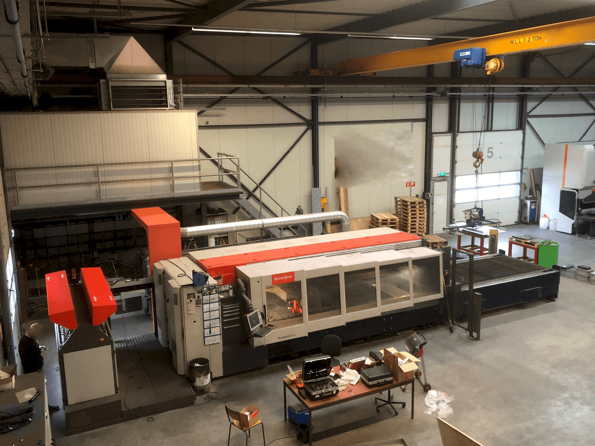 Makine Bystronic Byspeed 3015 - Önden görünüm