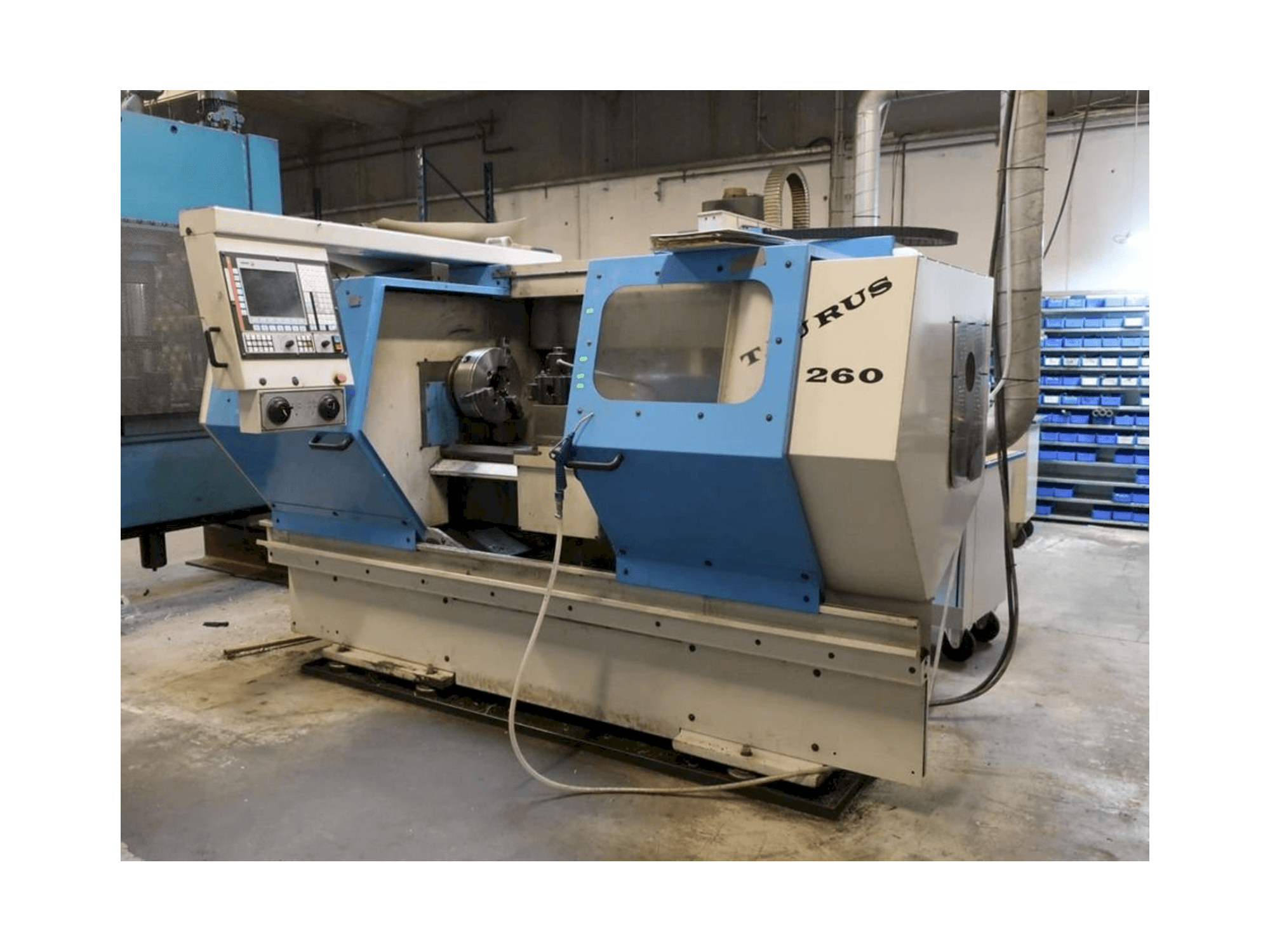 Makine Pinacho Taurus 260 - Önden görünüm