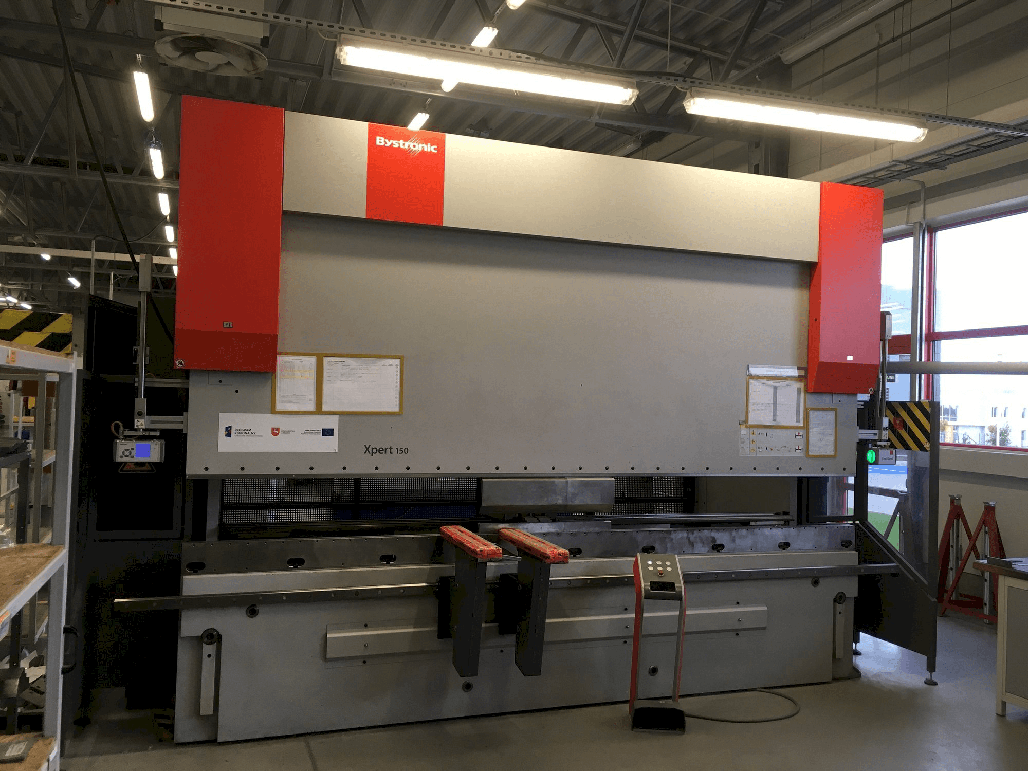 Makine Bystronic Xpert 150/4100 - Önden görünüm