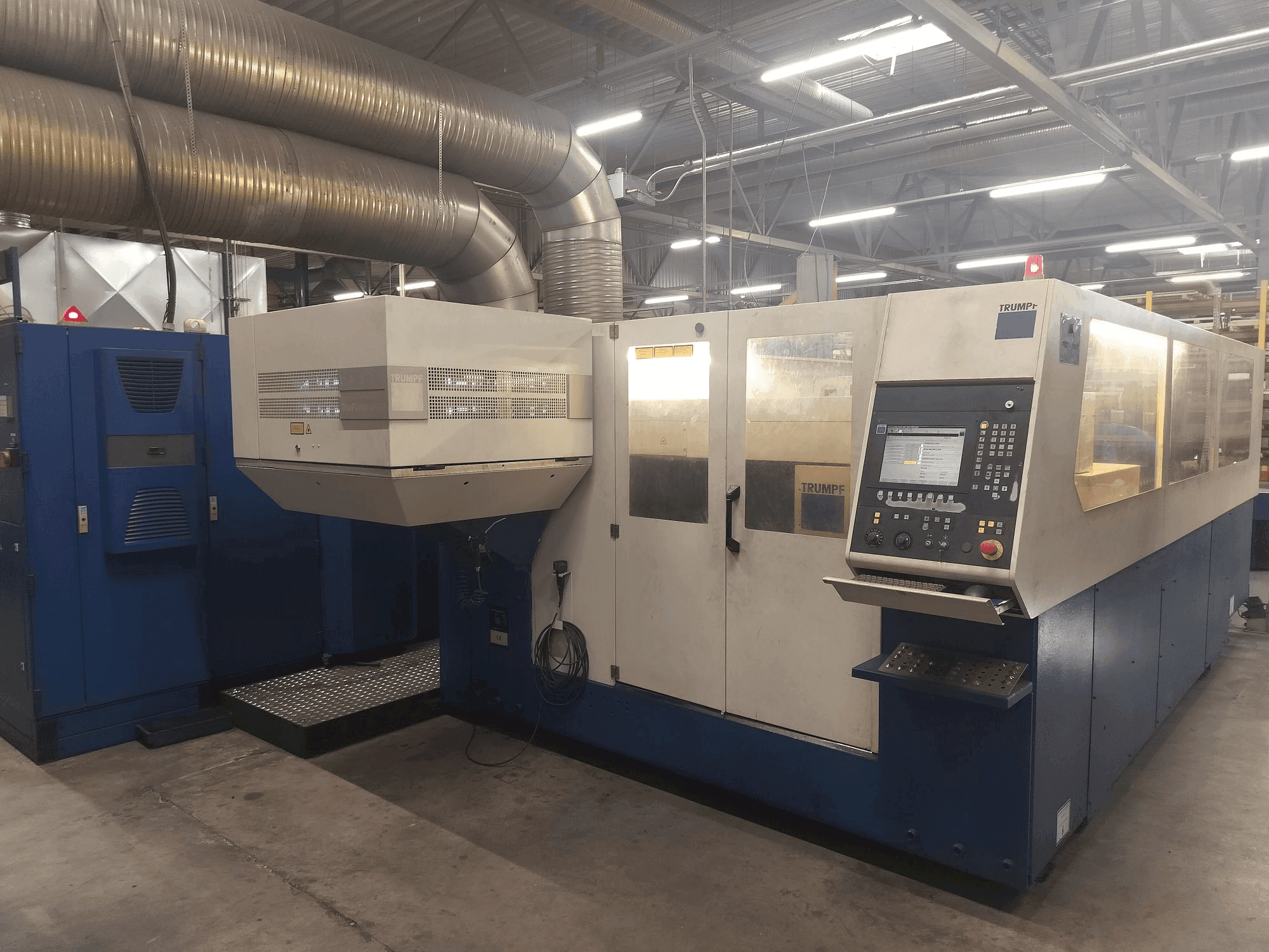 Makine TRUMPF Trulaser 3030 (2008) - Önden görünüm