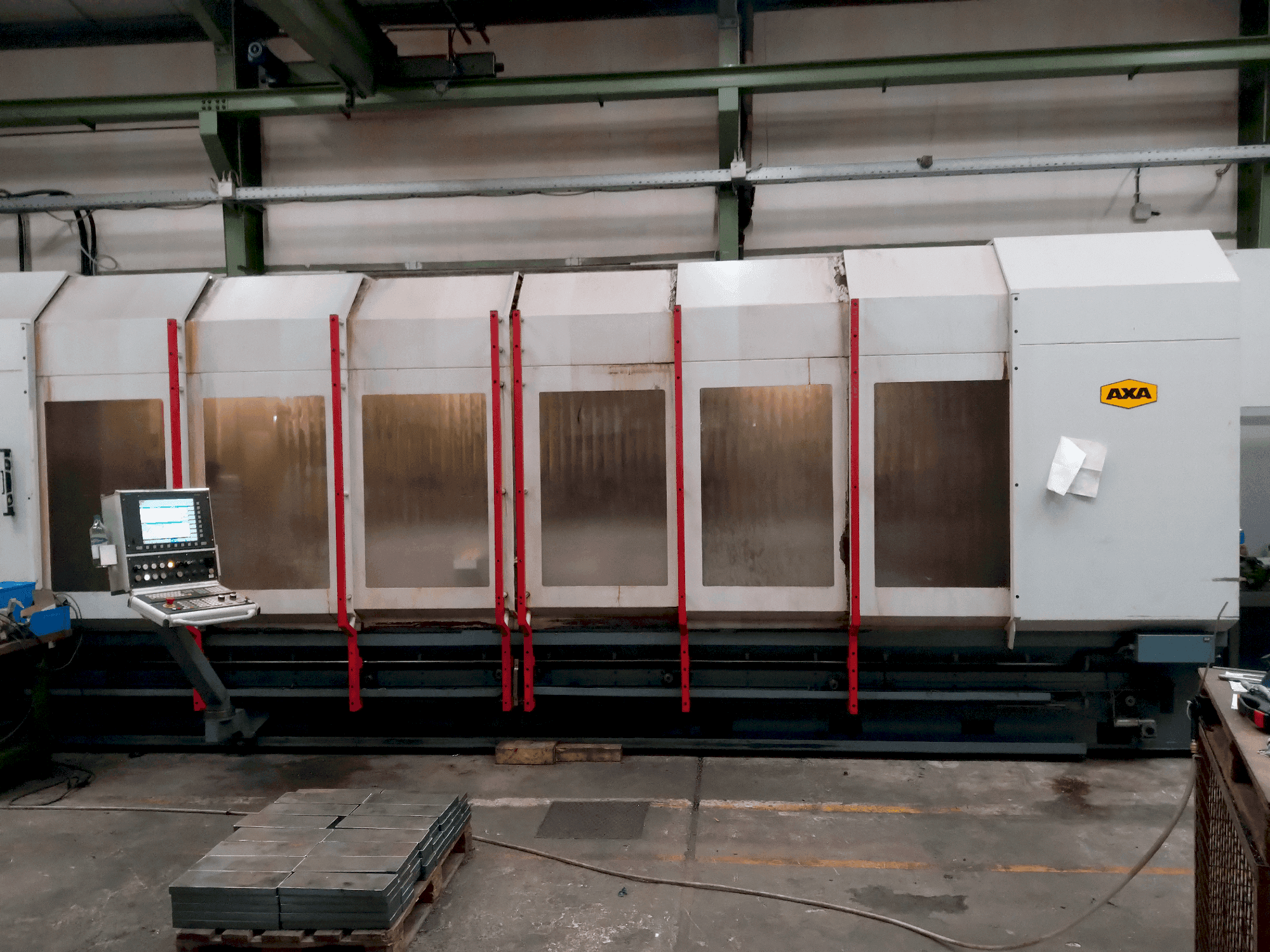 Makine AXA VHC-2-5000-XTS-50 - Önden görünüm