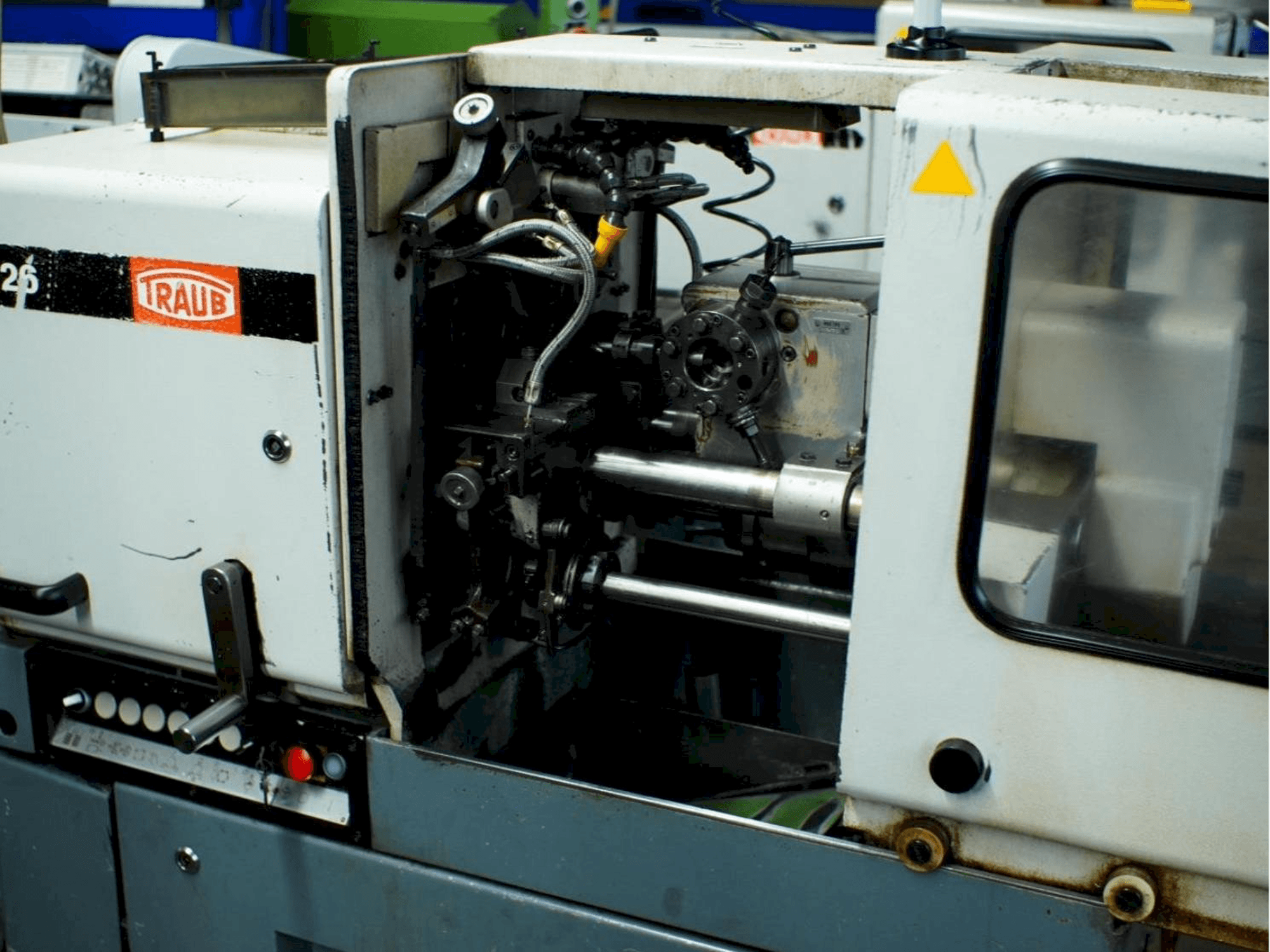 Makine TRAUB TD26 - Önden görünüm