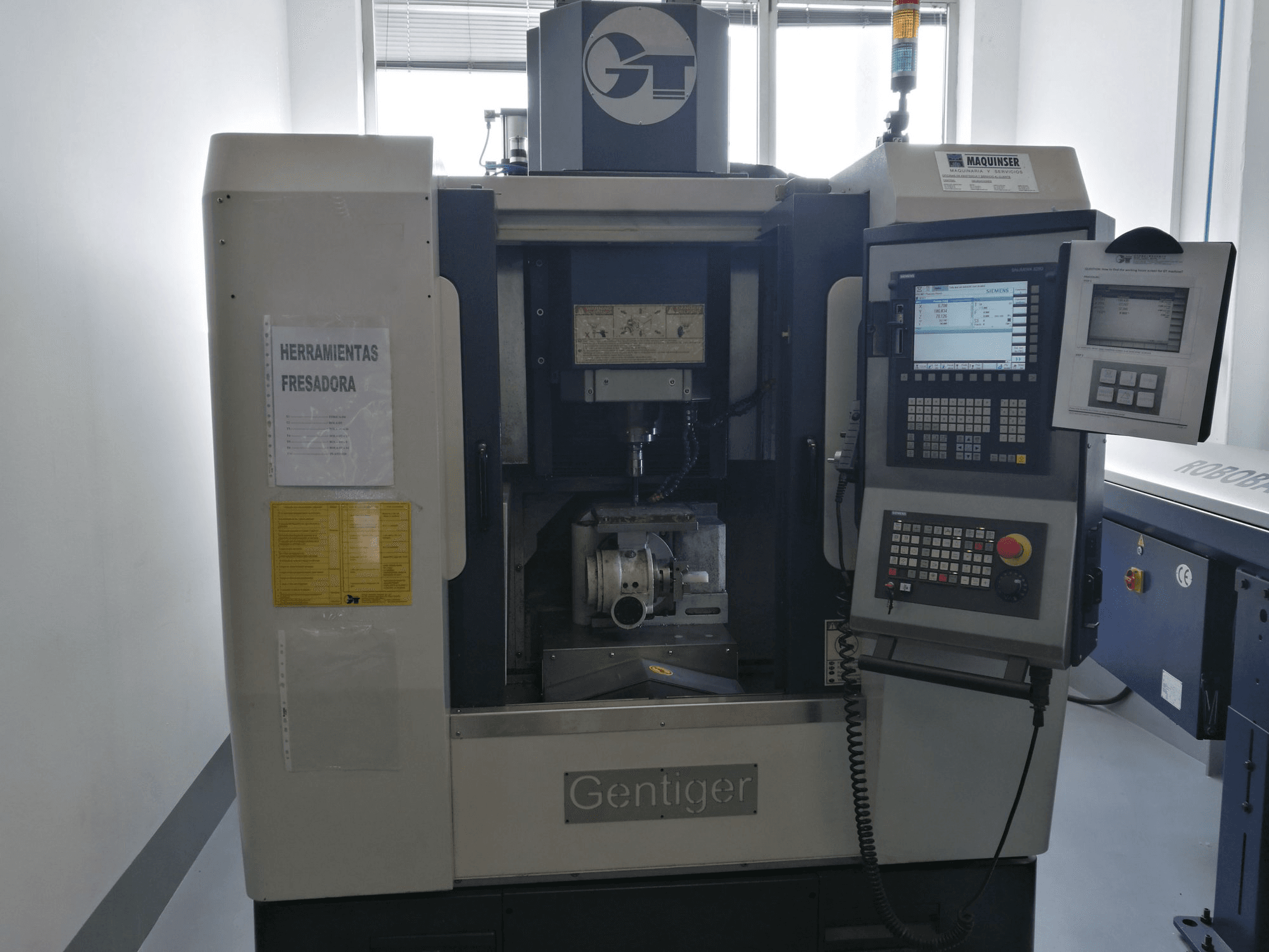 Makine GENTIGER - Önden görünüm GT-45-5AX