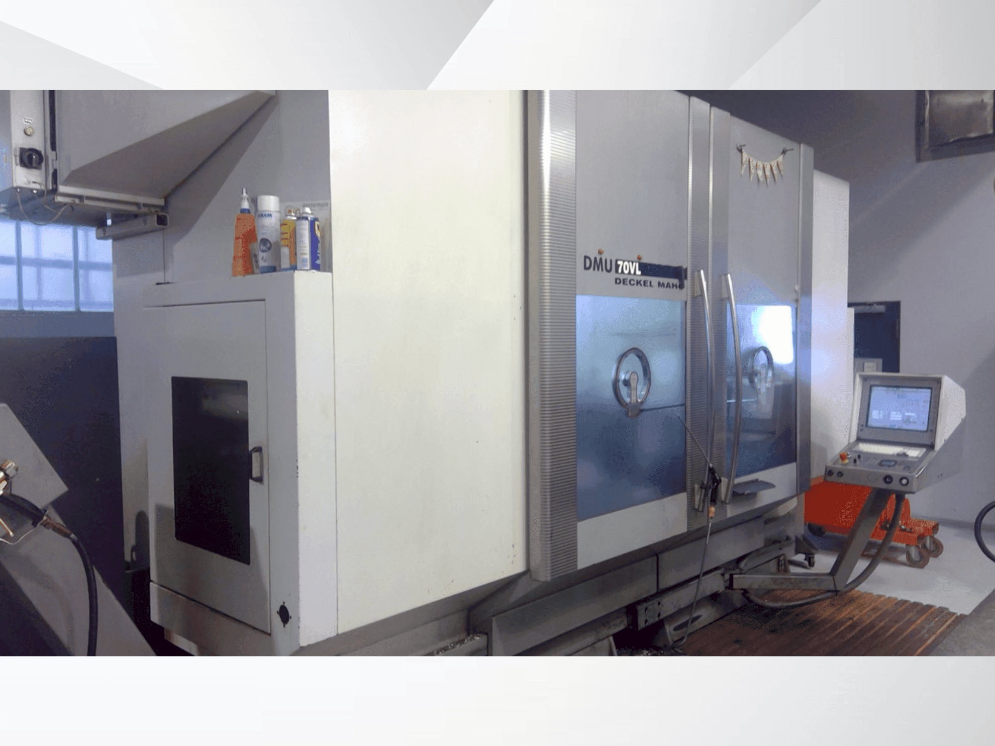 Makine DECKEL MAHO DMU 70VL - Önden görünüm