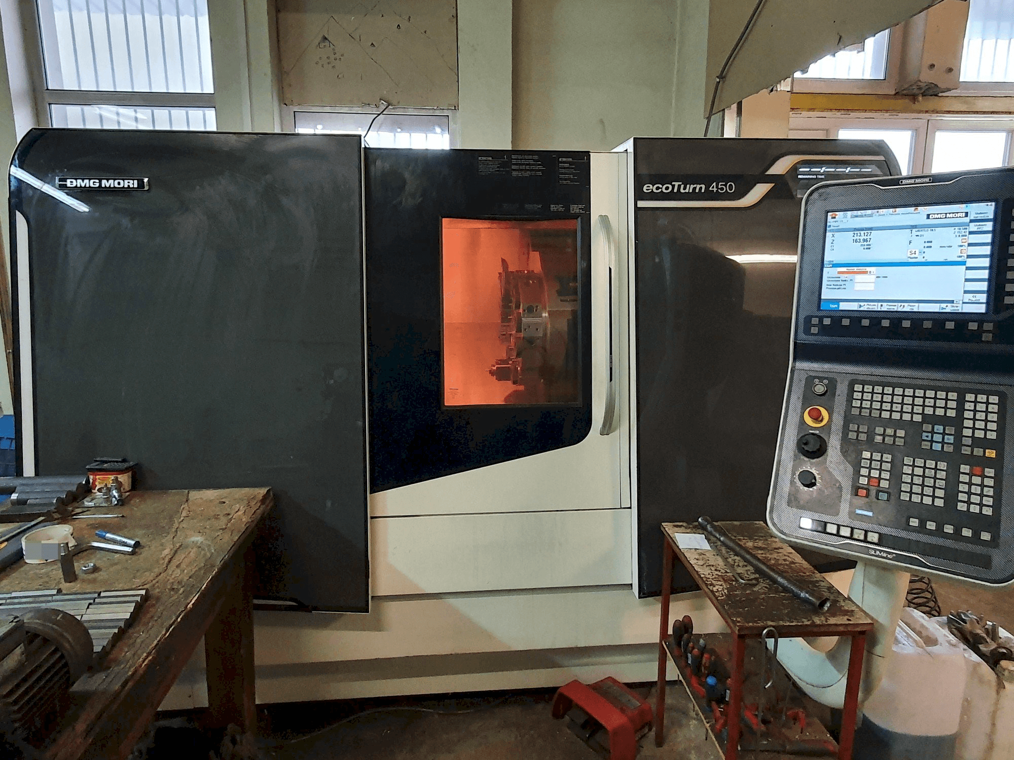 Makine DMG MORI ecoTurn 450 - Önden görünüm