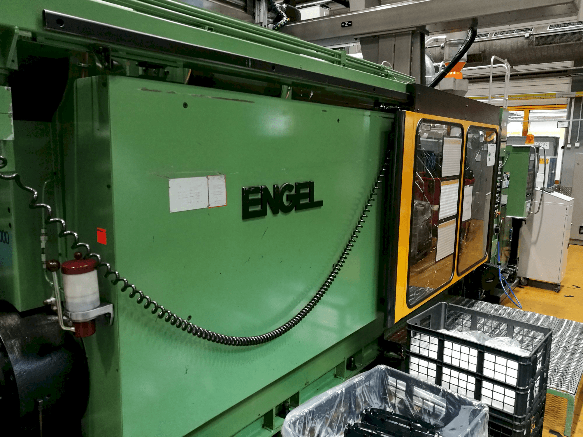 Makine ENGEL - Sol görünüm ES 4400/800