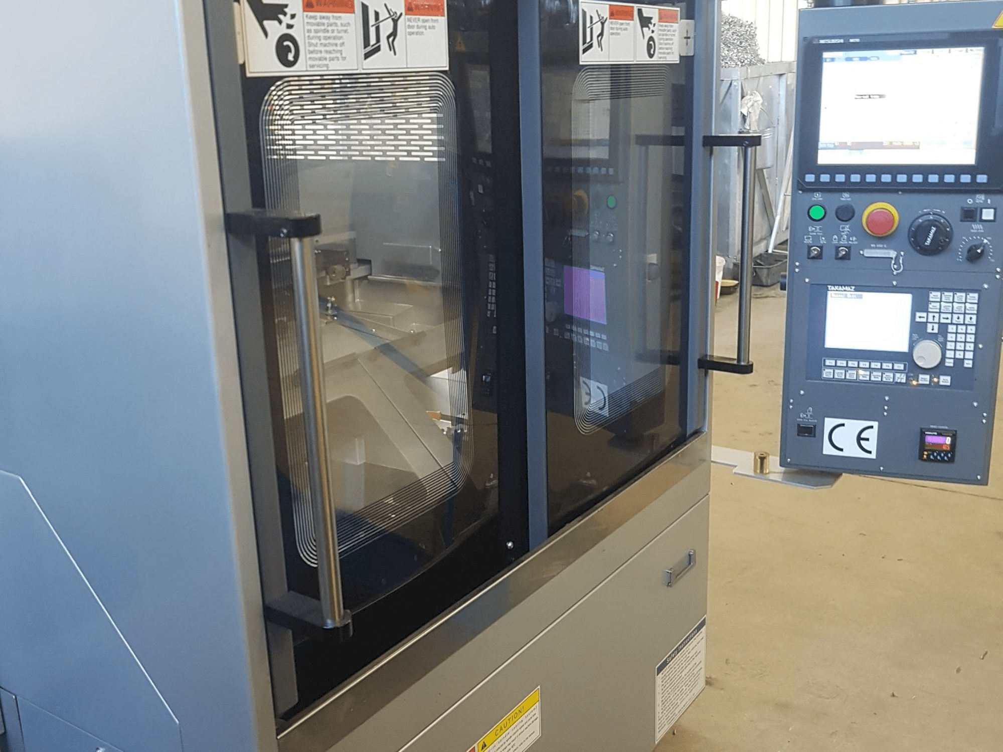 Makine Takamaz XW-30 Plus - Önden görünüm