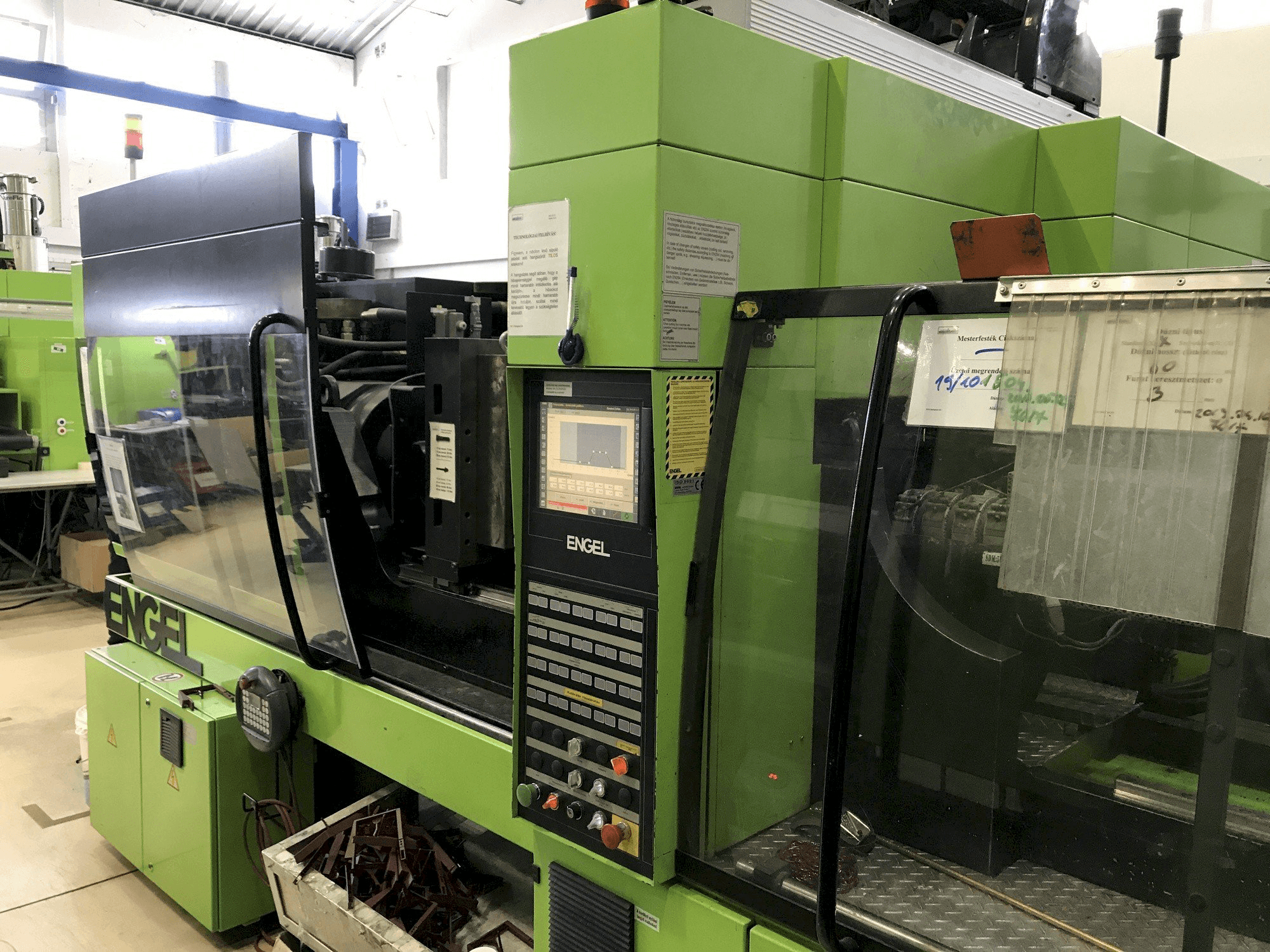 Makine ENGEL VC 750/150 Plus - Önden görünüm