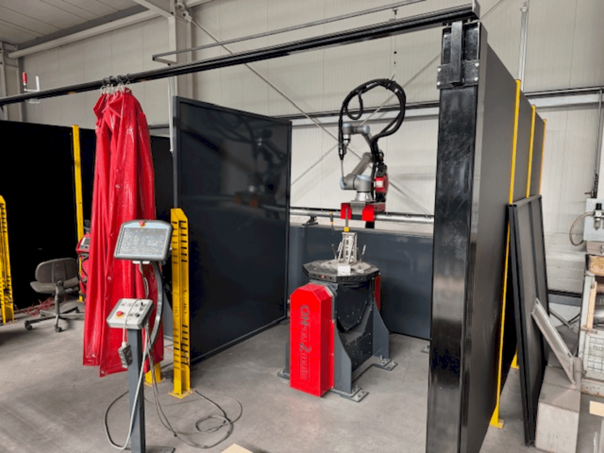 Makine FRONIUS UR10 Roboter e-Series - Önden görünüm