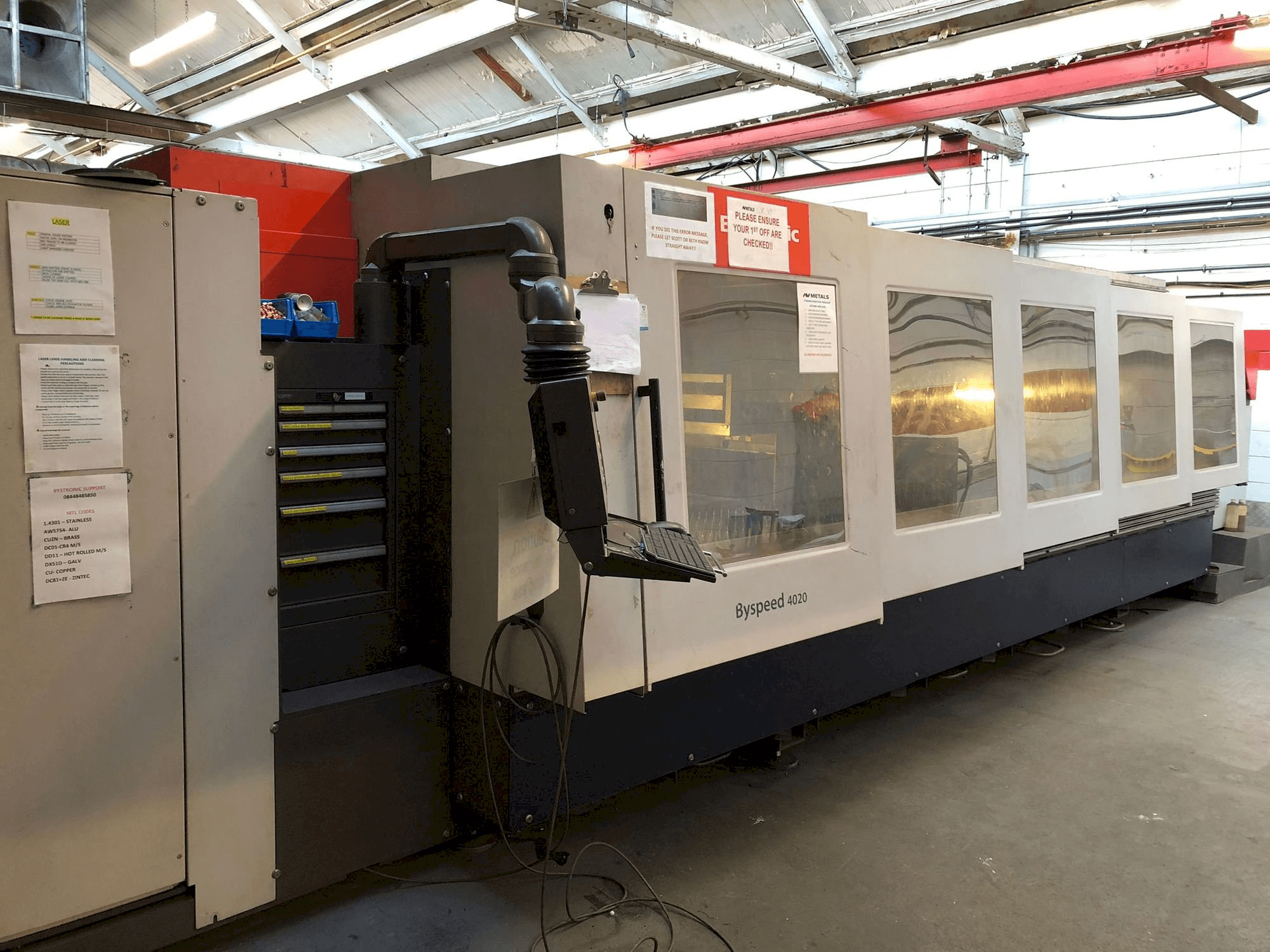 Makine Bystronic BySpeed 4020 - Önden görünüm