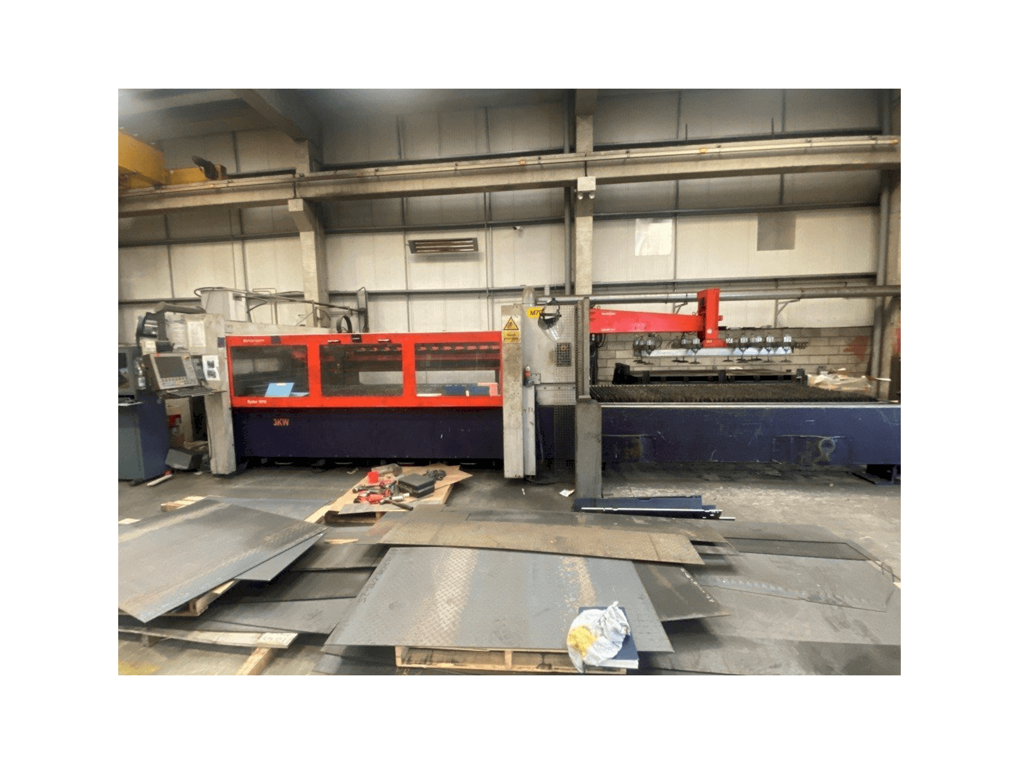 Makine Bystronic Bystar 3015 - Önden görünüm