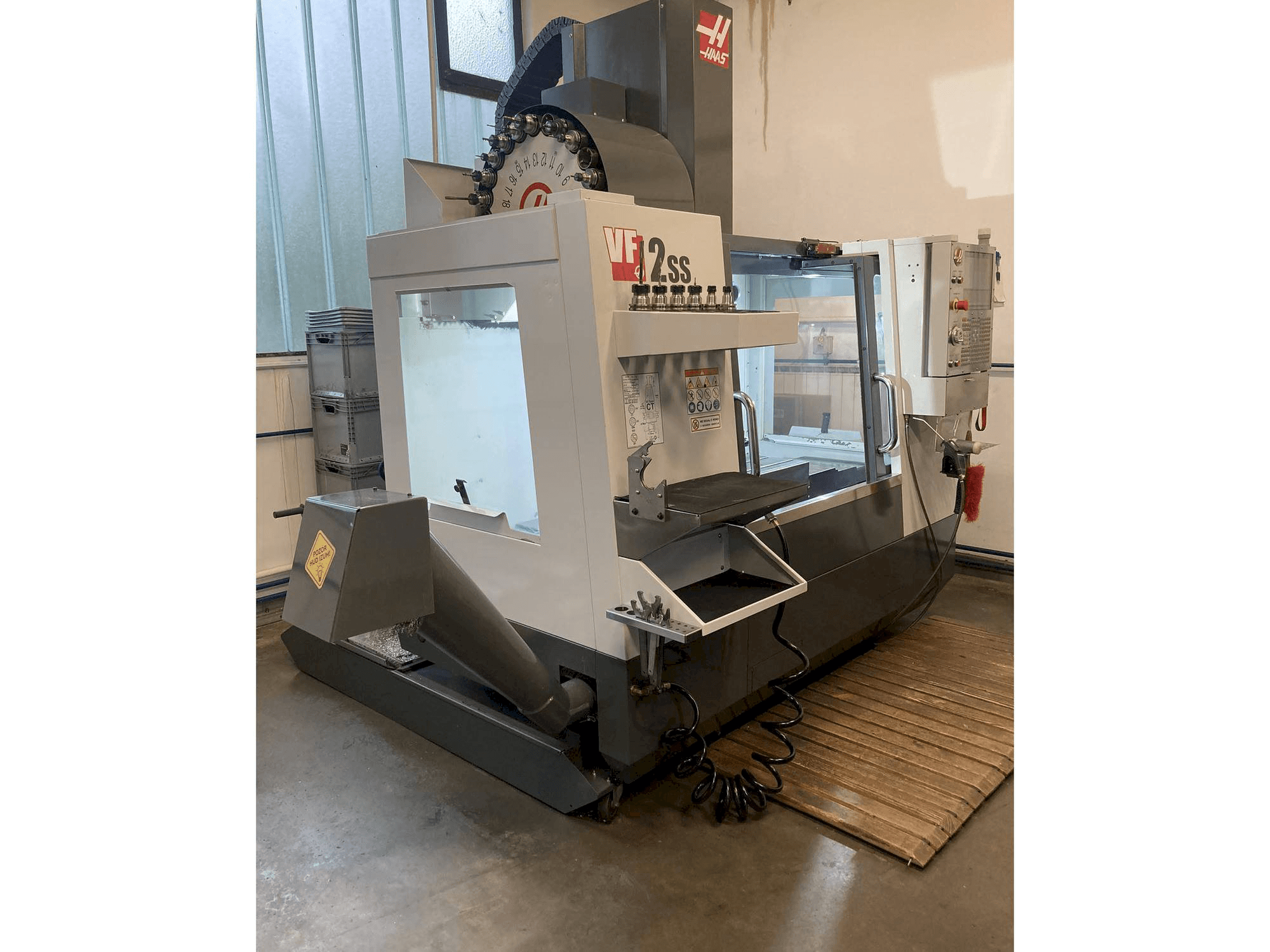 Makine HAAS VF-2 SS - Sol taraftaki görüntü