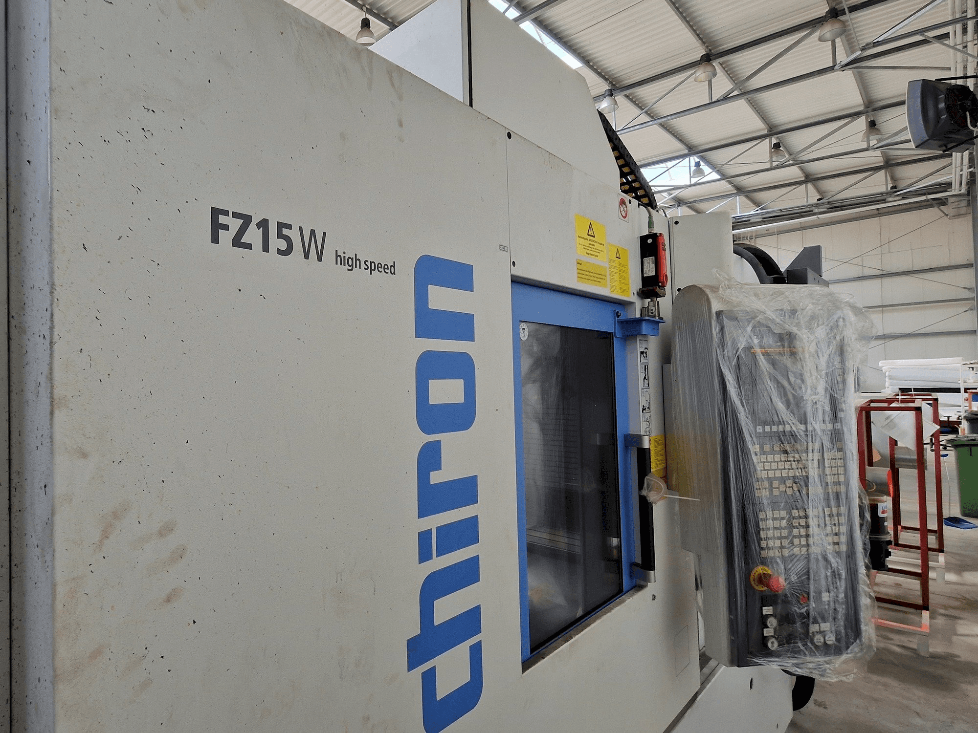 Makine CHIRON FZ15 W HS - Sol taraftaki görüntü