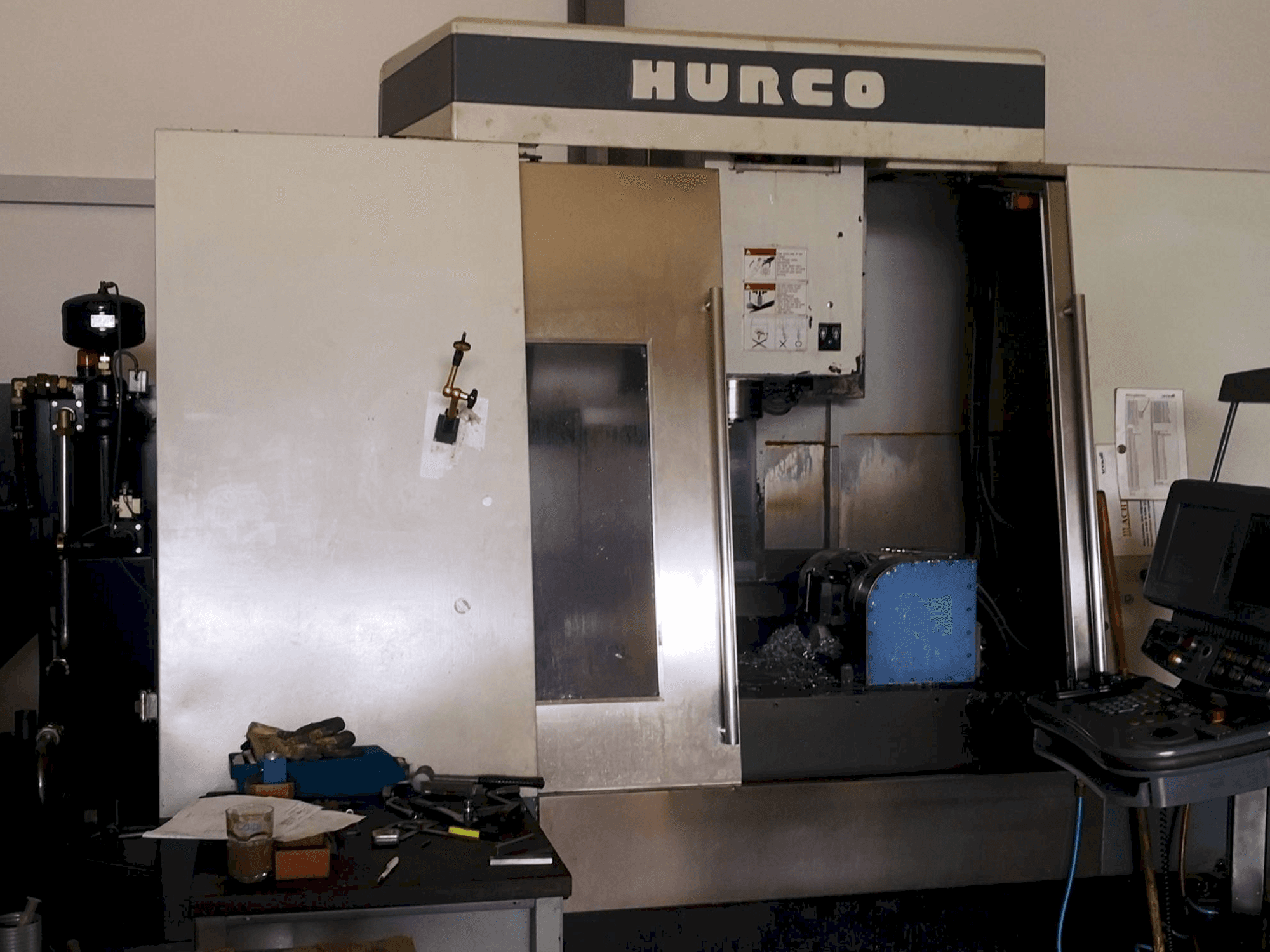 Makine Hurco VM 50/40T - Önden görünüm