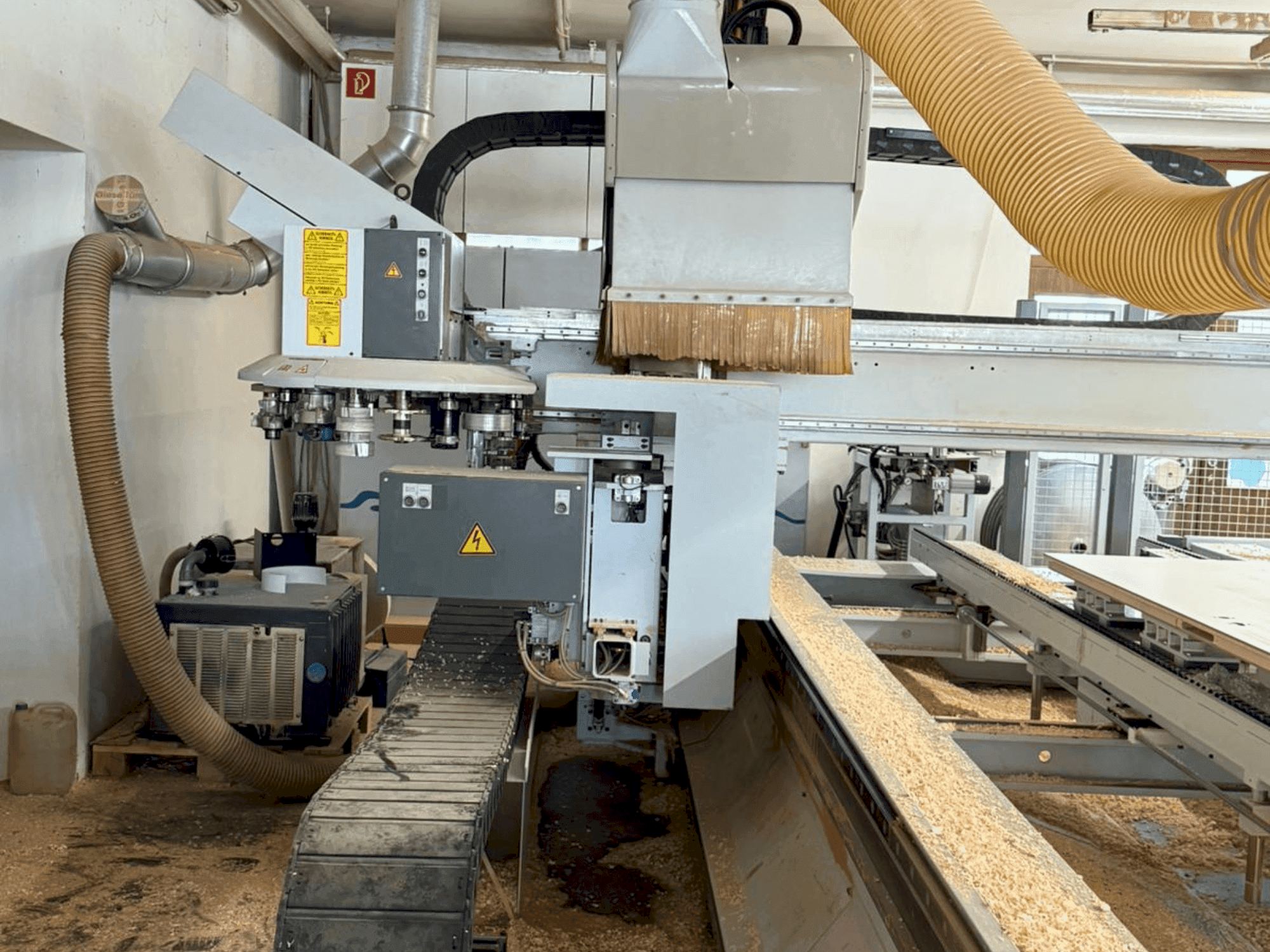 Makine HOMAG PROFI BAZ20/30/16/V/D (2003) - Önden görünüm