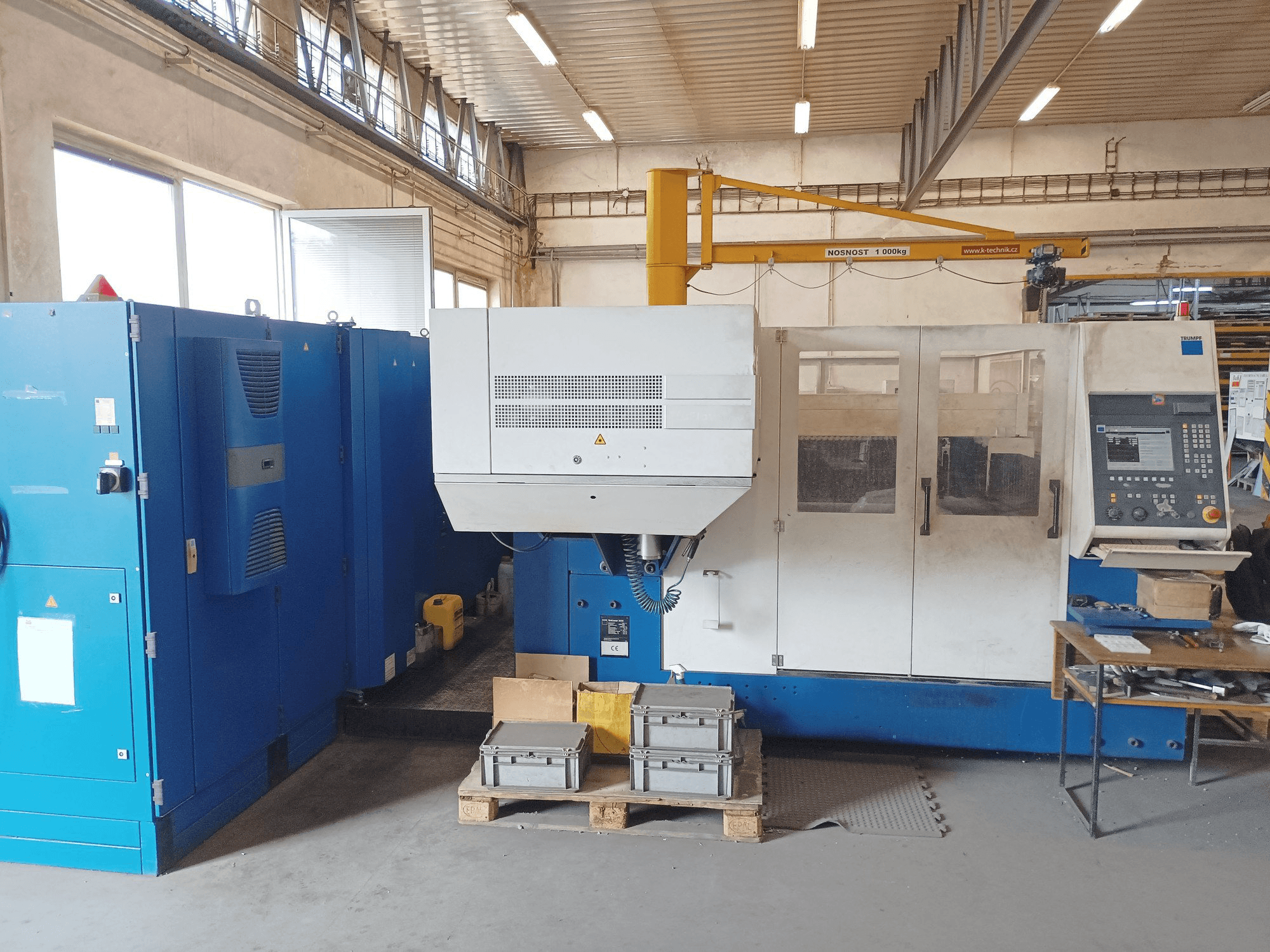 Makine TRUMPF Trulaser 3030 - Önden görünüm