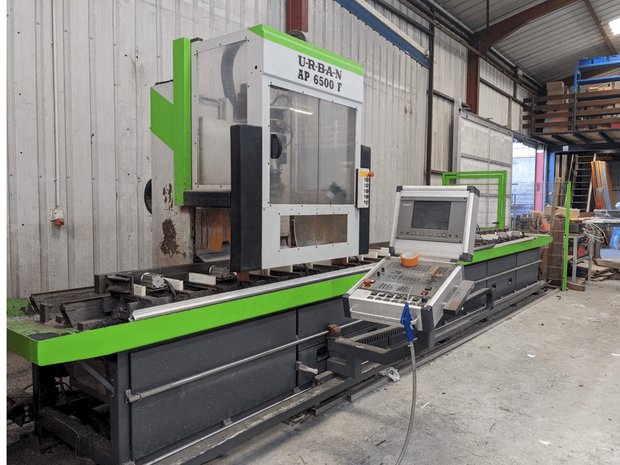 Makine URBAN AP6500 - Önden görünüm