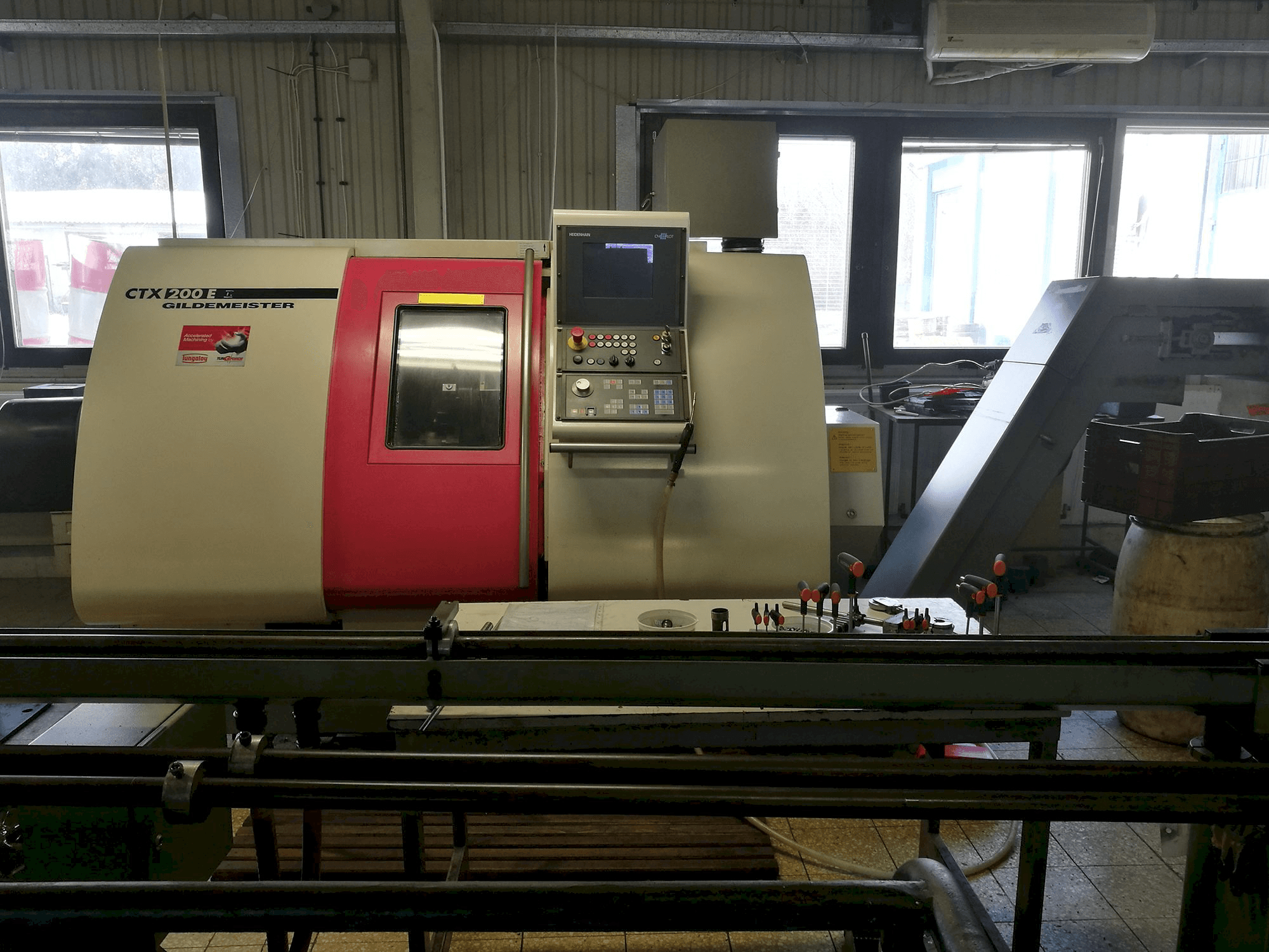 Makine Gildemeister CTX 200 E - Önden görünüm