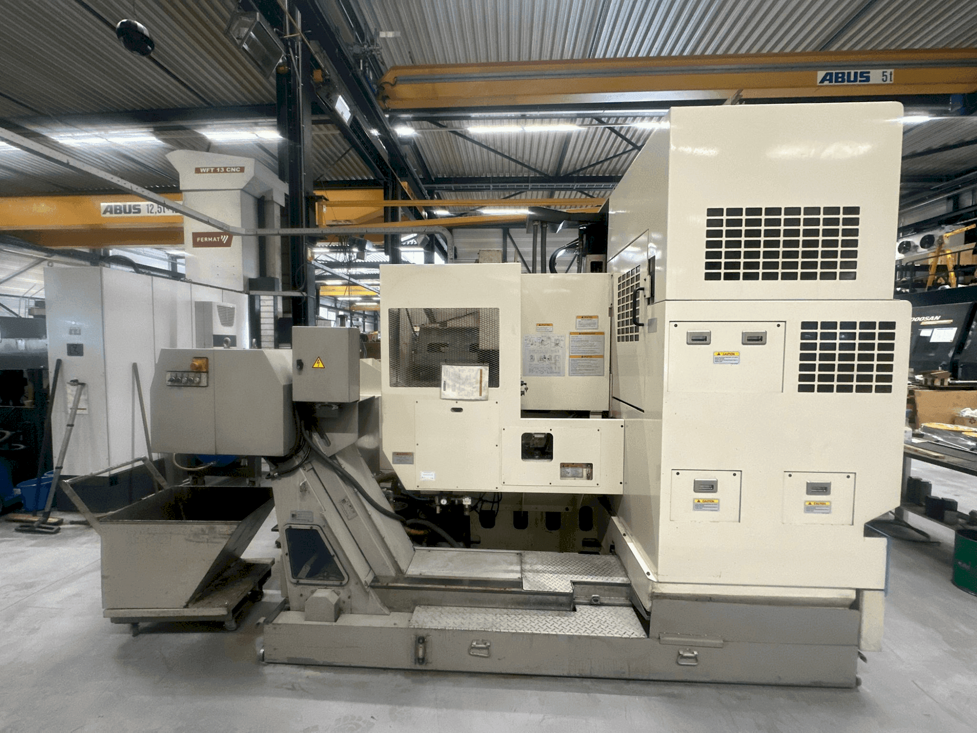 Makine Okuma MX-55VB - Önden görünüm