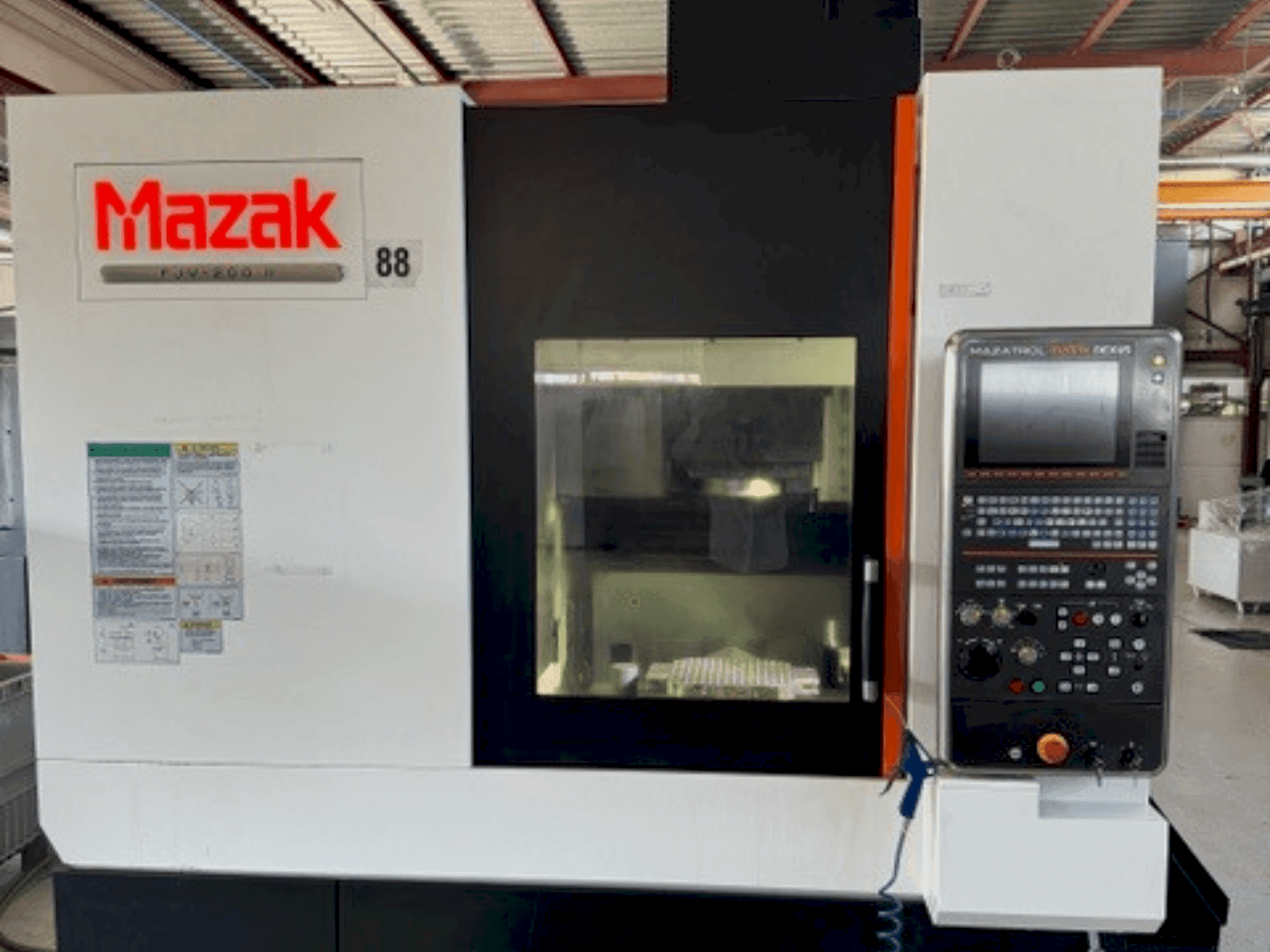 Makine Mazak FJV-200II - Önden görünüm