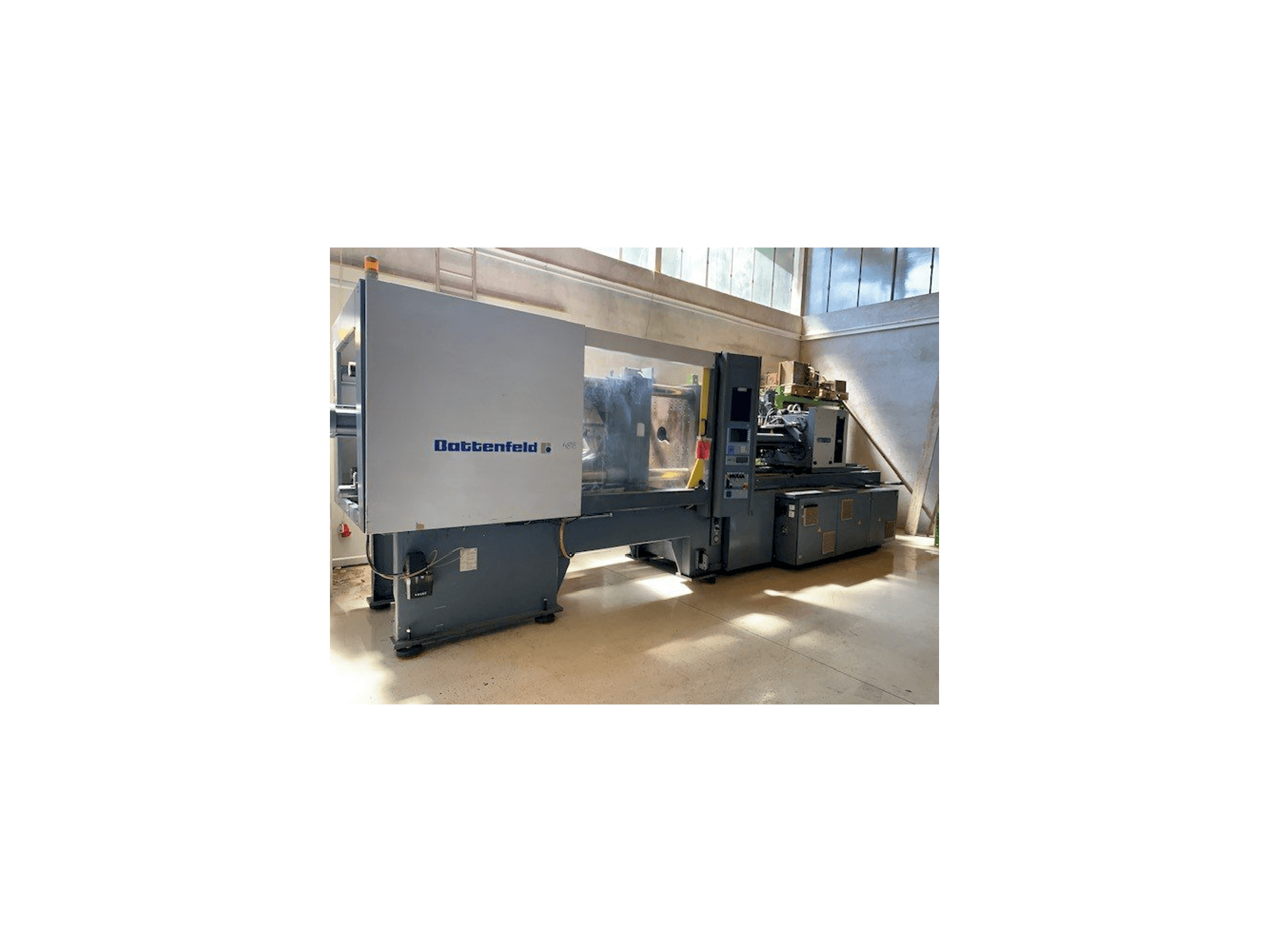 Makine Battenfeld BA 3500/1900 BK - Sol taraftaki görüntü