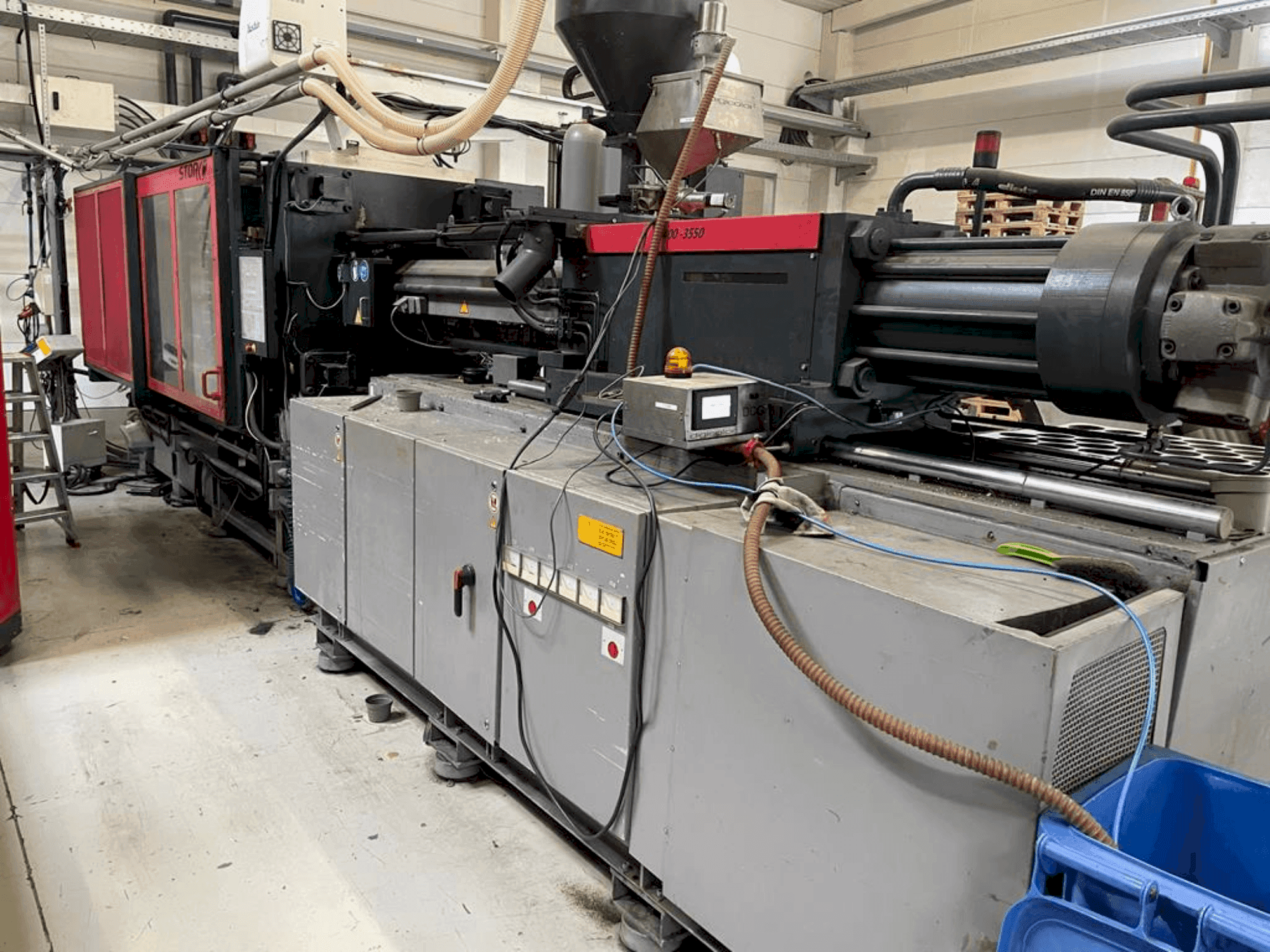 Makine STORK SXS 4400-3550 - Önden görünüm