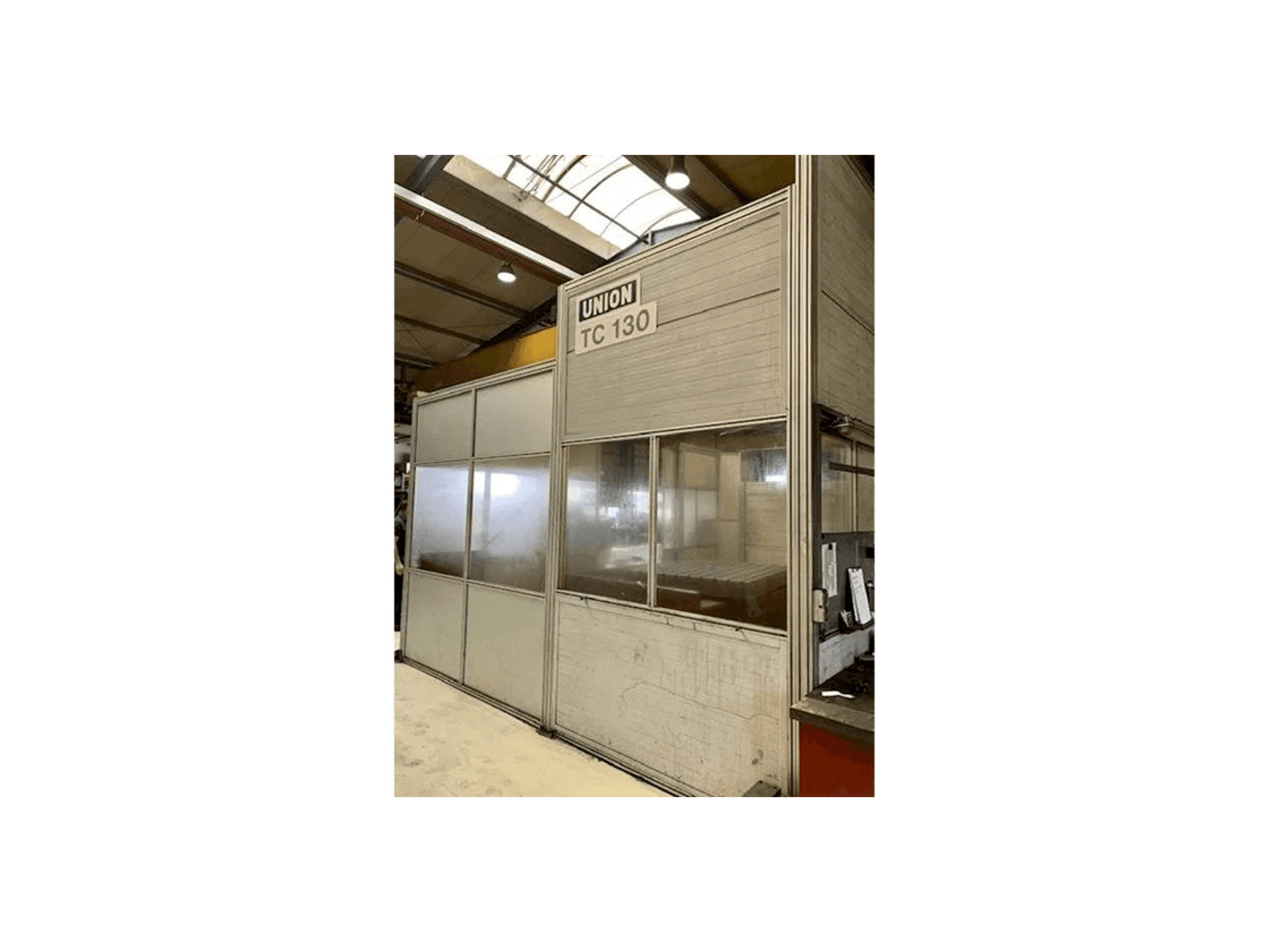 Makine UNION TC 130 - Önden görünüm