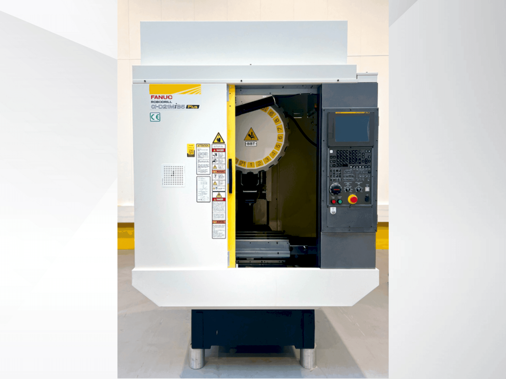 Makine FANUC ROBODRILL α-D21MiB5 Plus - Önden görünüm