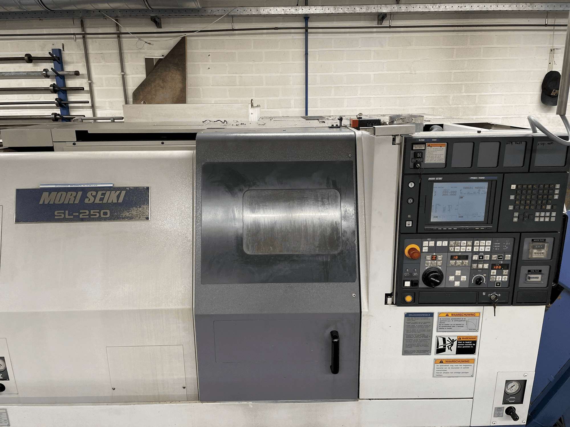 Makine MORI SEIKI SL-250 - Önden görünüm