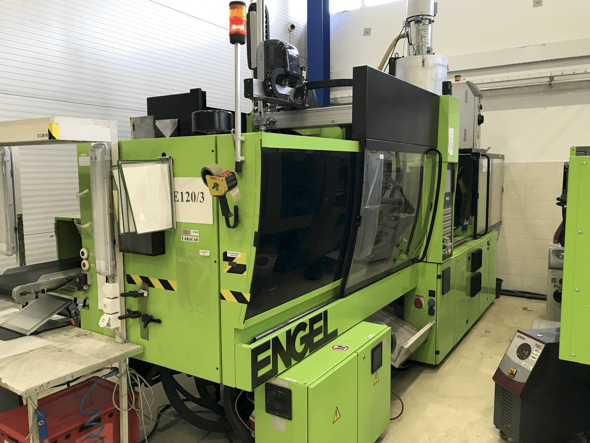 Makine ENGEL VC 310/120 Electric - Önden görünüm