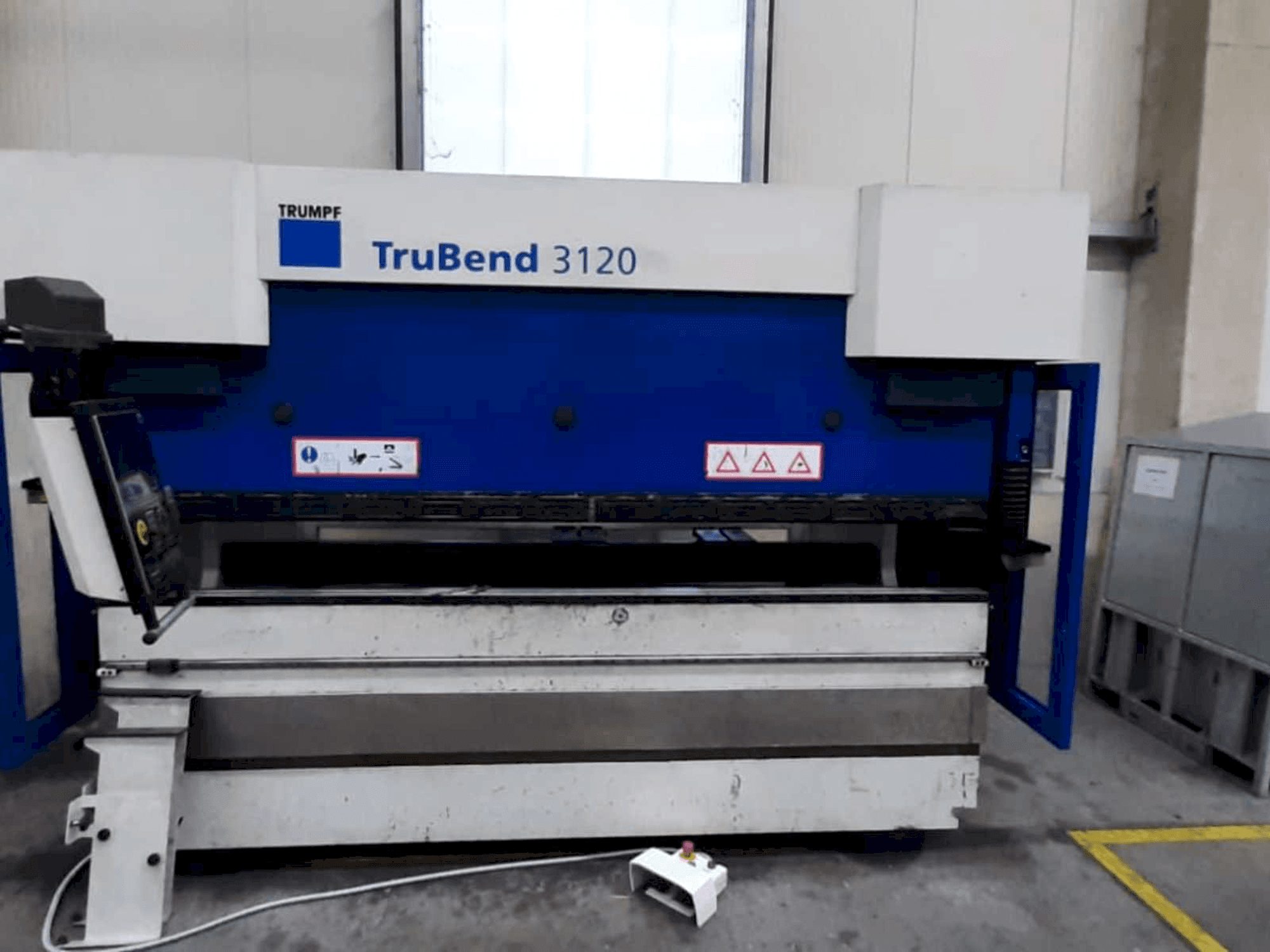 Makine Trumpf TruBend 3120 - Önden görünüm