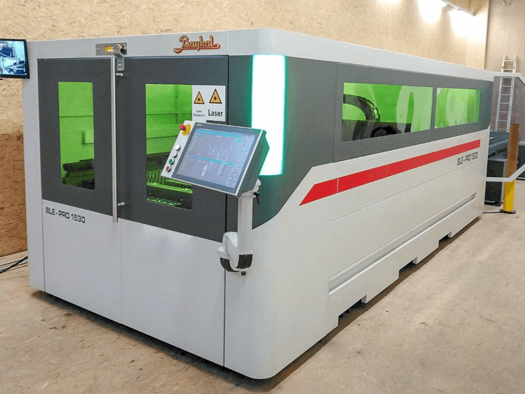 Makine Baykal BLE PRO 1530 - Önden görünüm