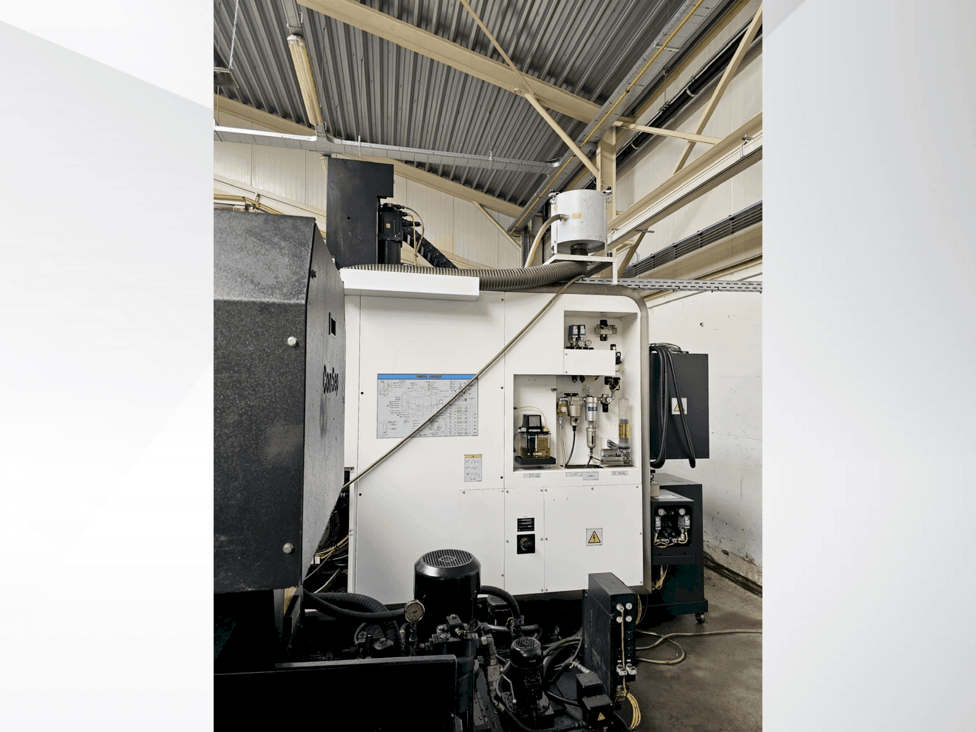 Makine Mazak Variaxis i-500 - Önden görünüm