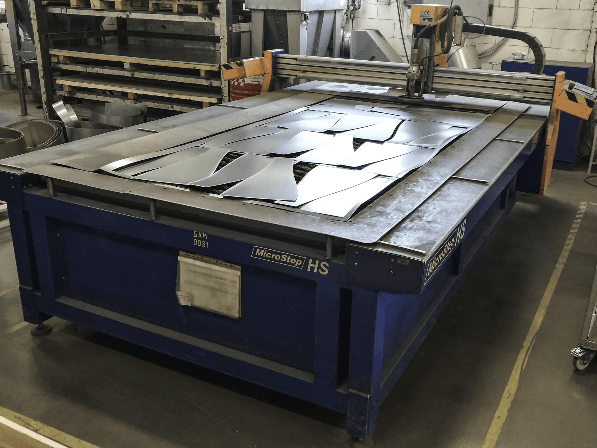 Makine MicroStep - Sağdan görünüm HS 3001.15