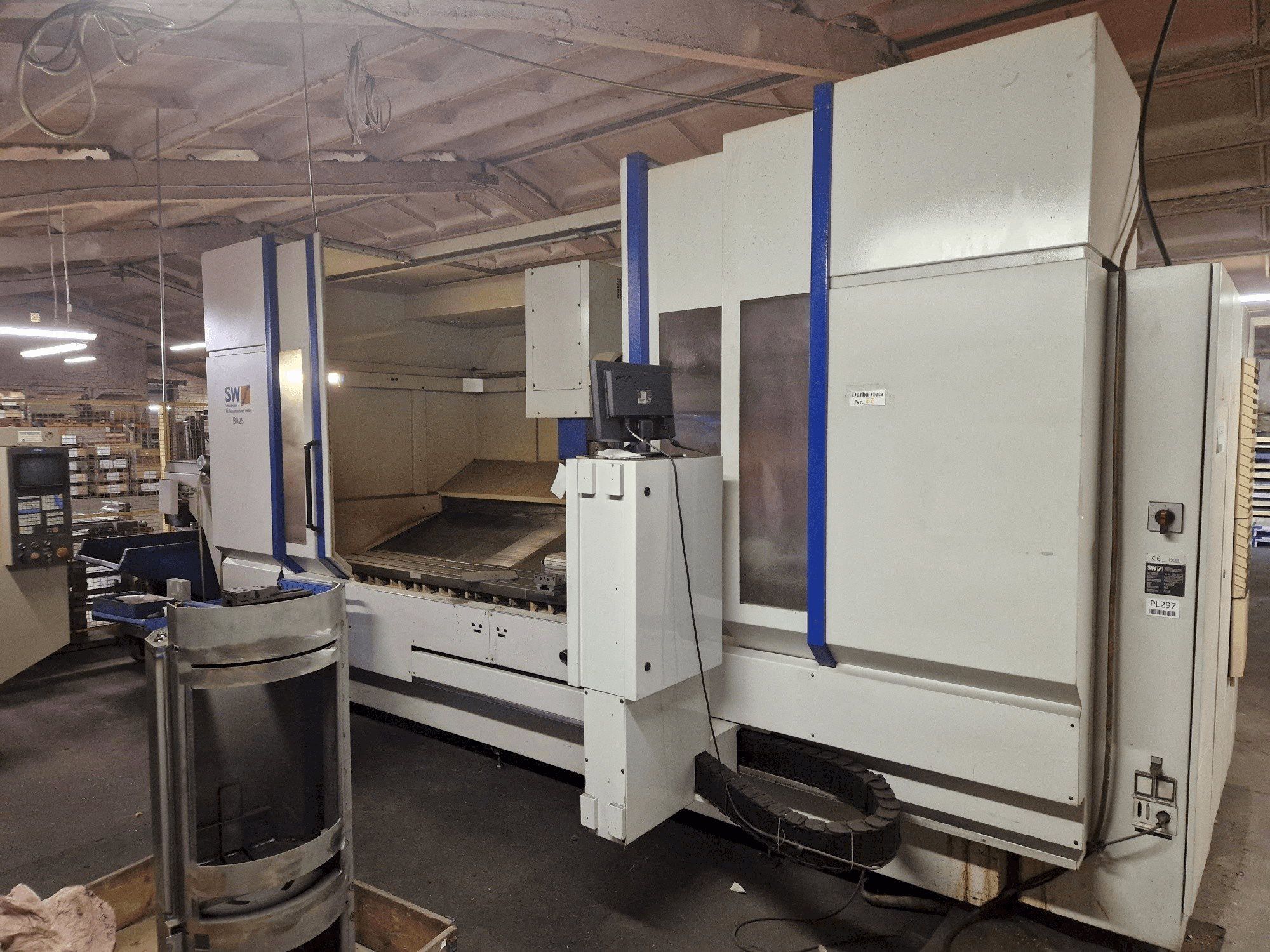 Makine SW BA 25 - Önden görünüm