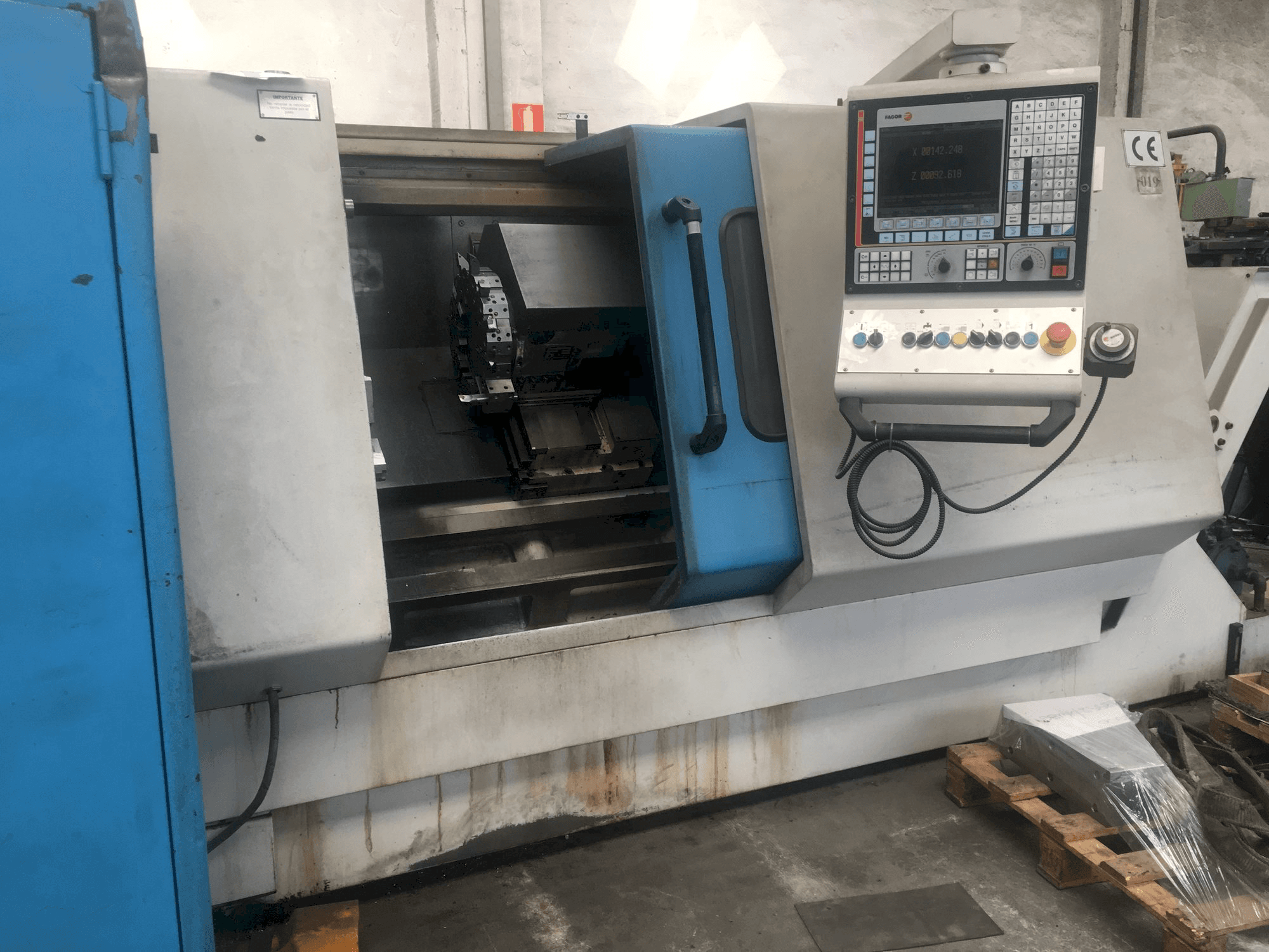 Makine Lealde TCN10-L - Önden görünüm