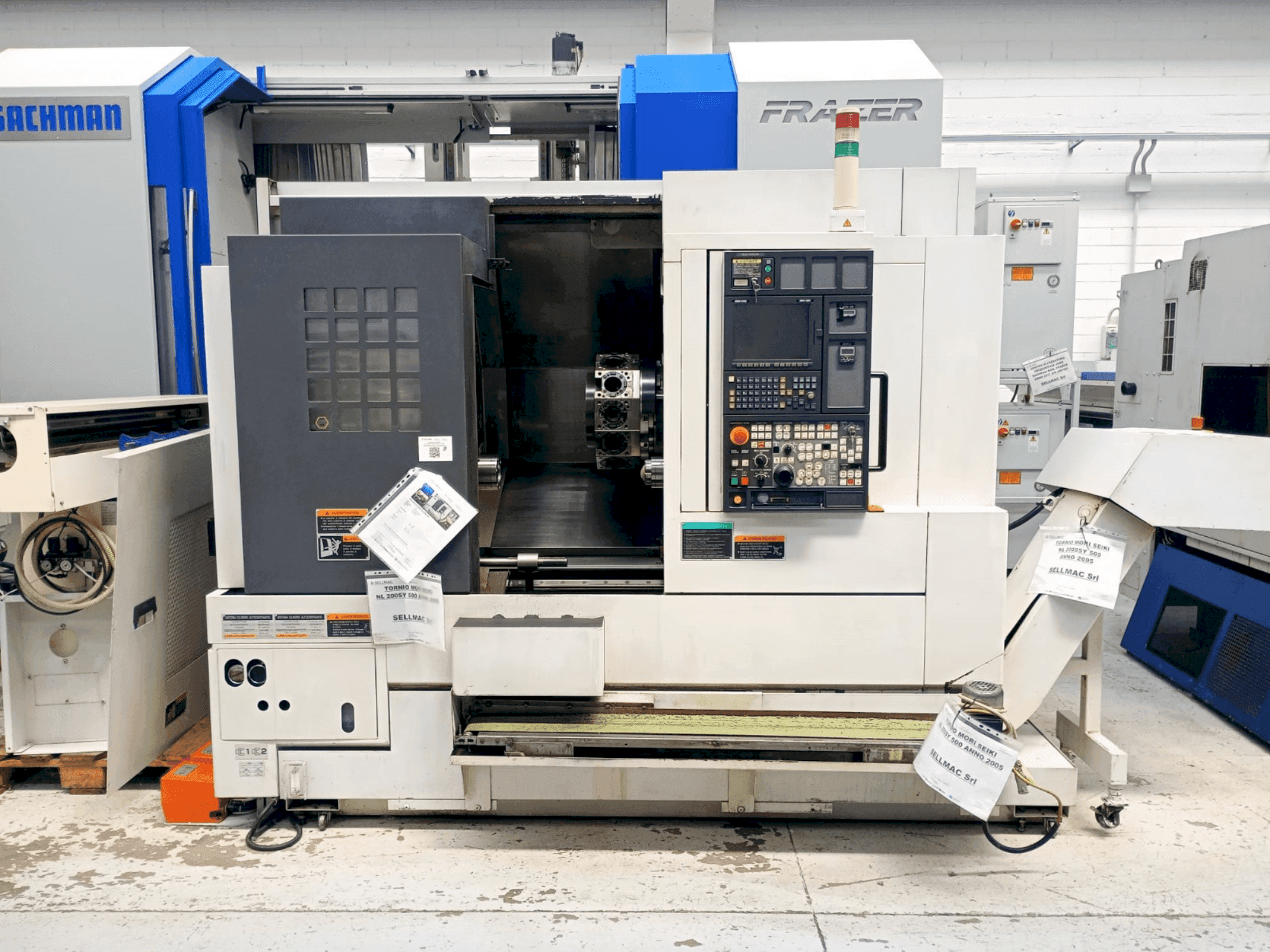 Makine MORI SEIKI NL2000SY/500 - Önden görünüm