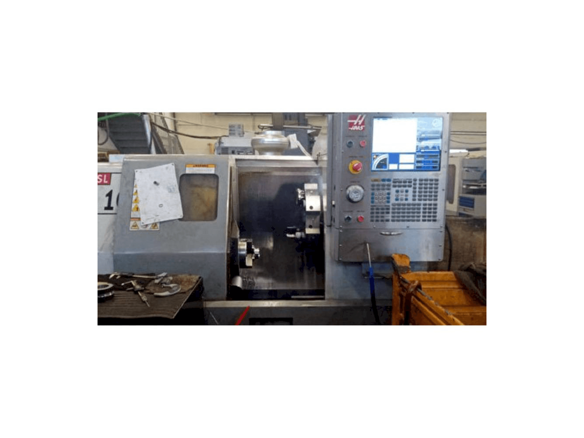 Makine HAAS SL-10 - Önden görünüm