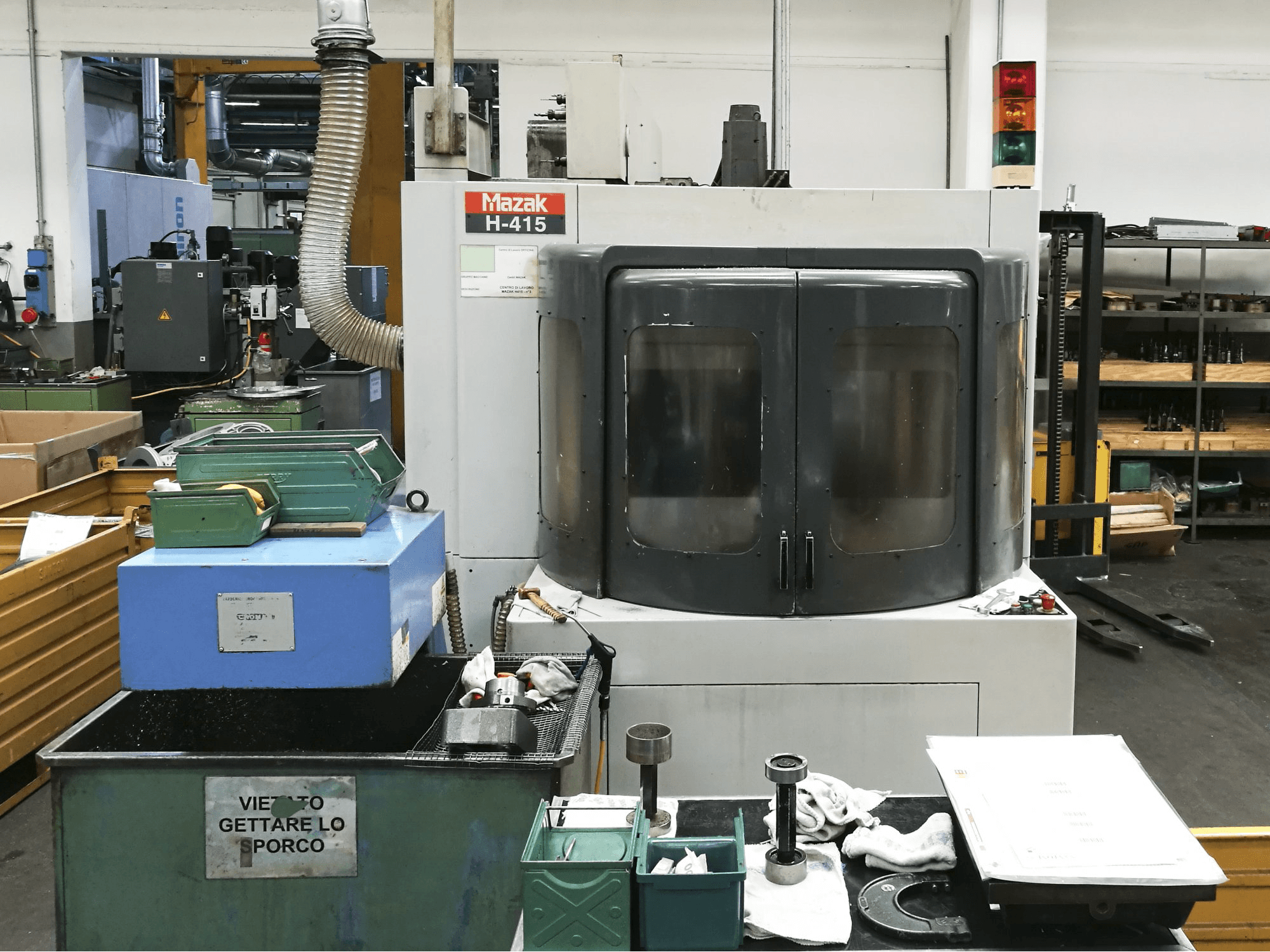 Makine Mazak - Önden görünüm H-415