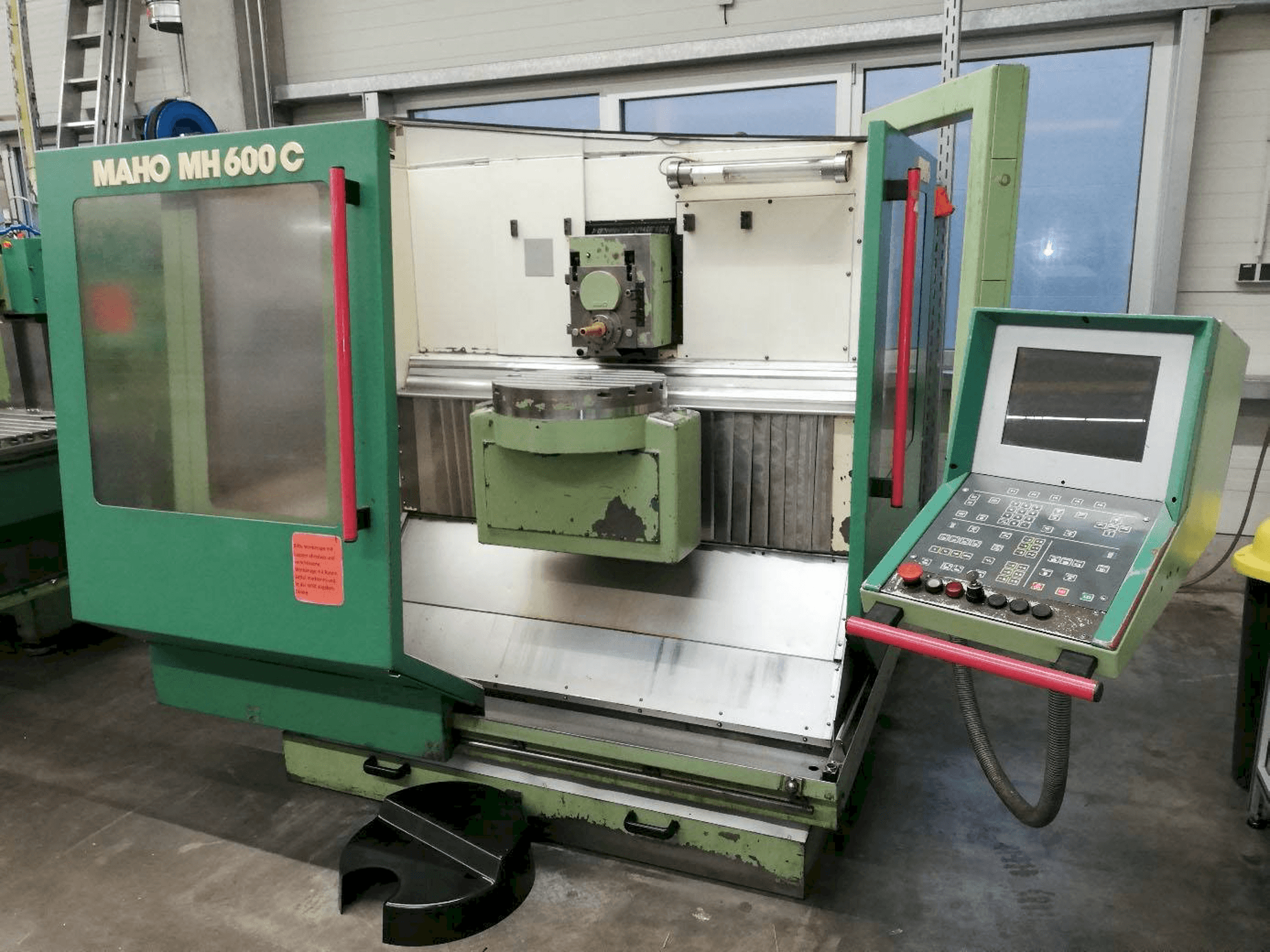 Makine Maho MH 600 C - Sol taraftaki görüntü