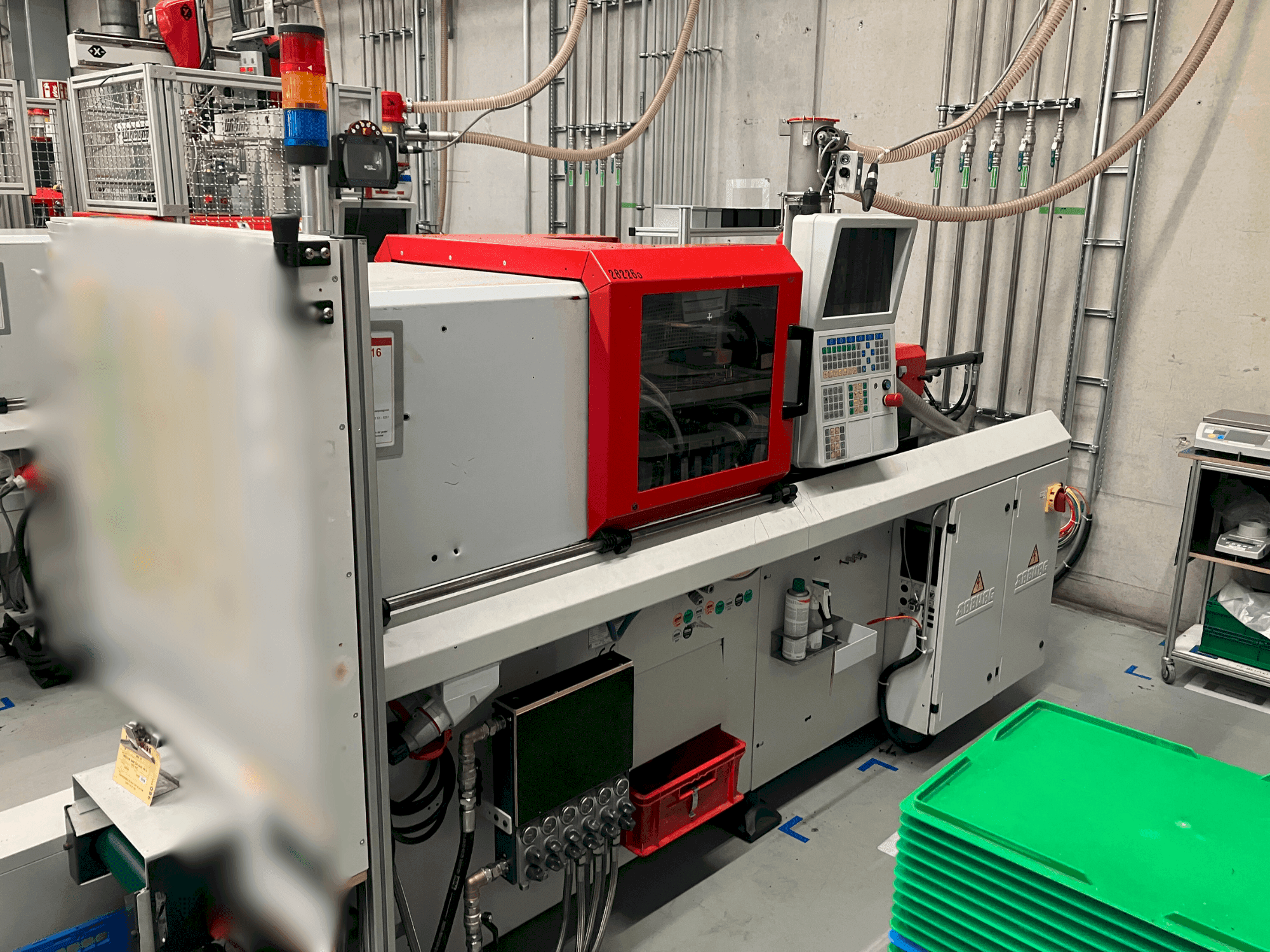 Makine Arburg Allrounder 270 S 250-60 - Önden görünüm