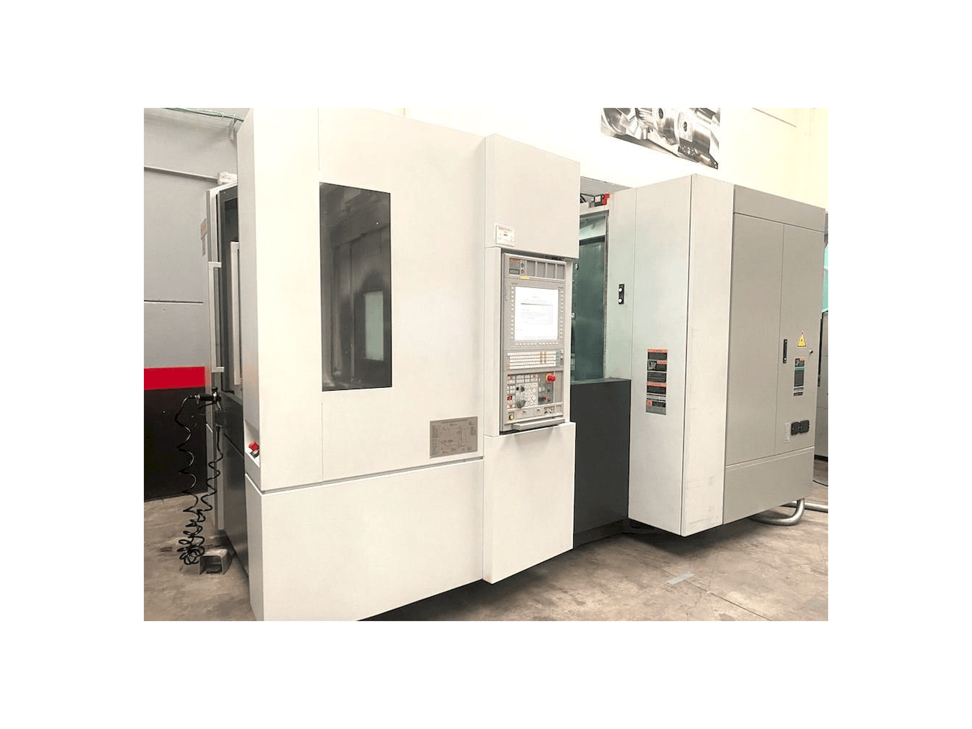 Makine MORI SEIKI NH 5000 DCG - Önden görünüm