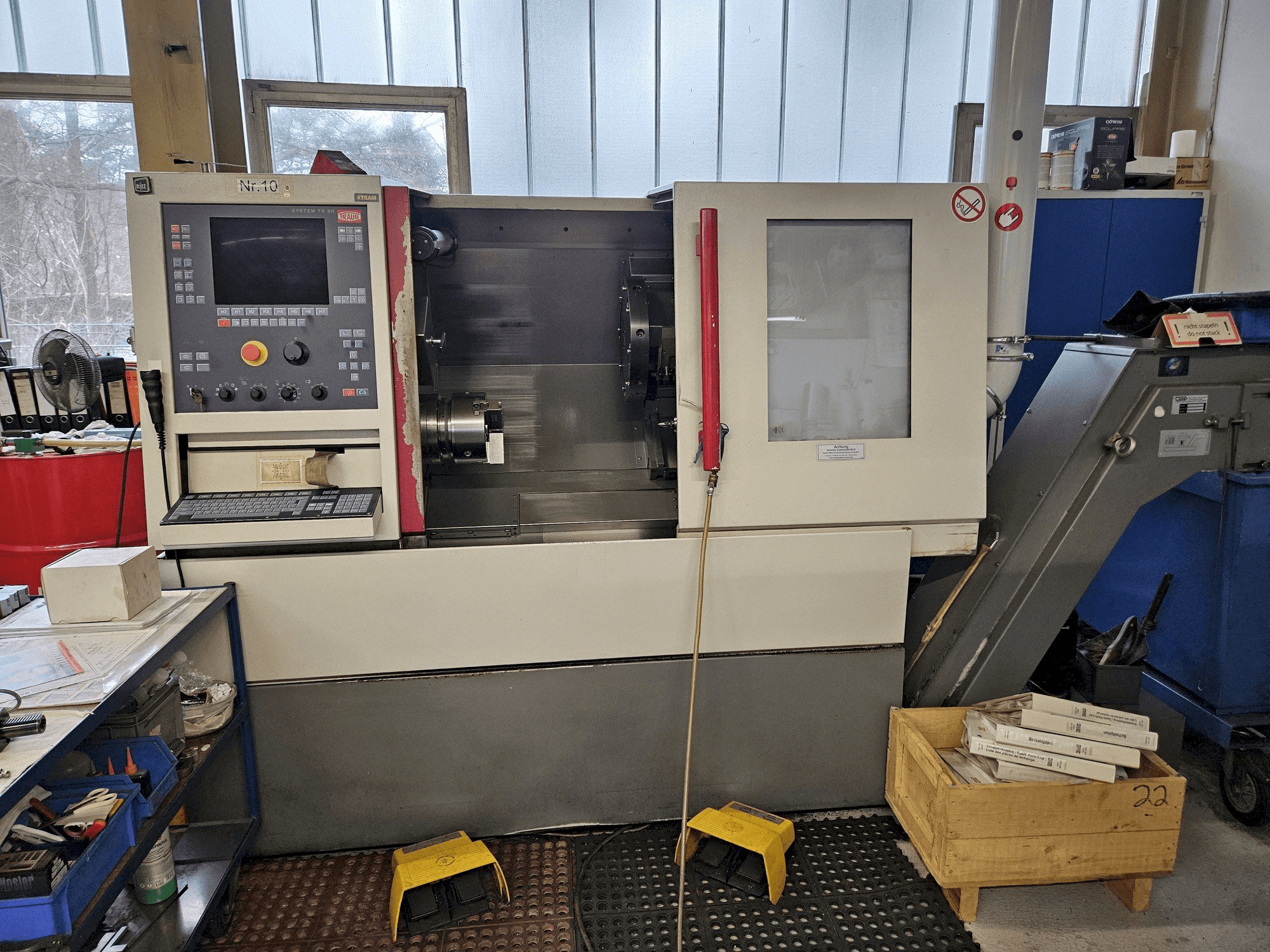 Makine TRAUB TNE300 (1999) (1999) - Önden görünüm