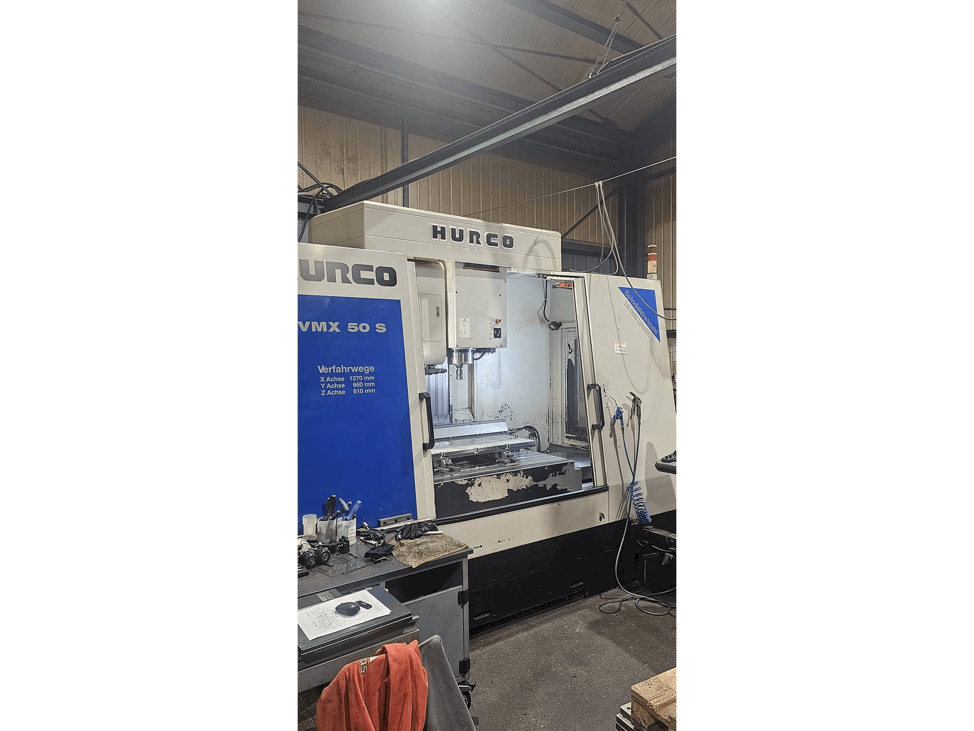 Makine Hurco VMX 50 S - Sol taraftaki görüntü