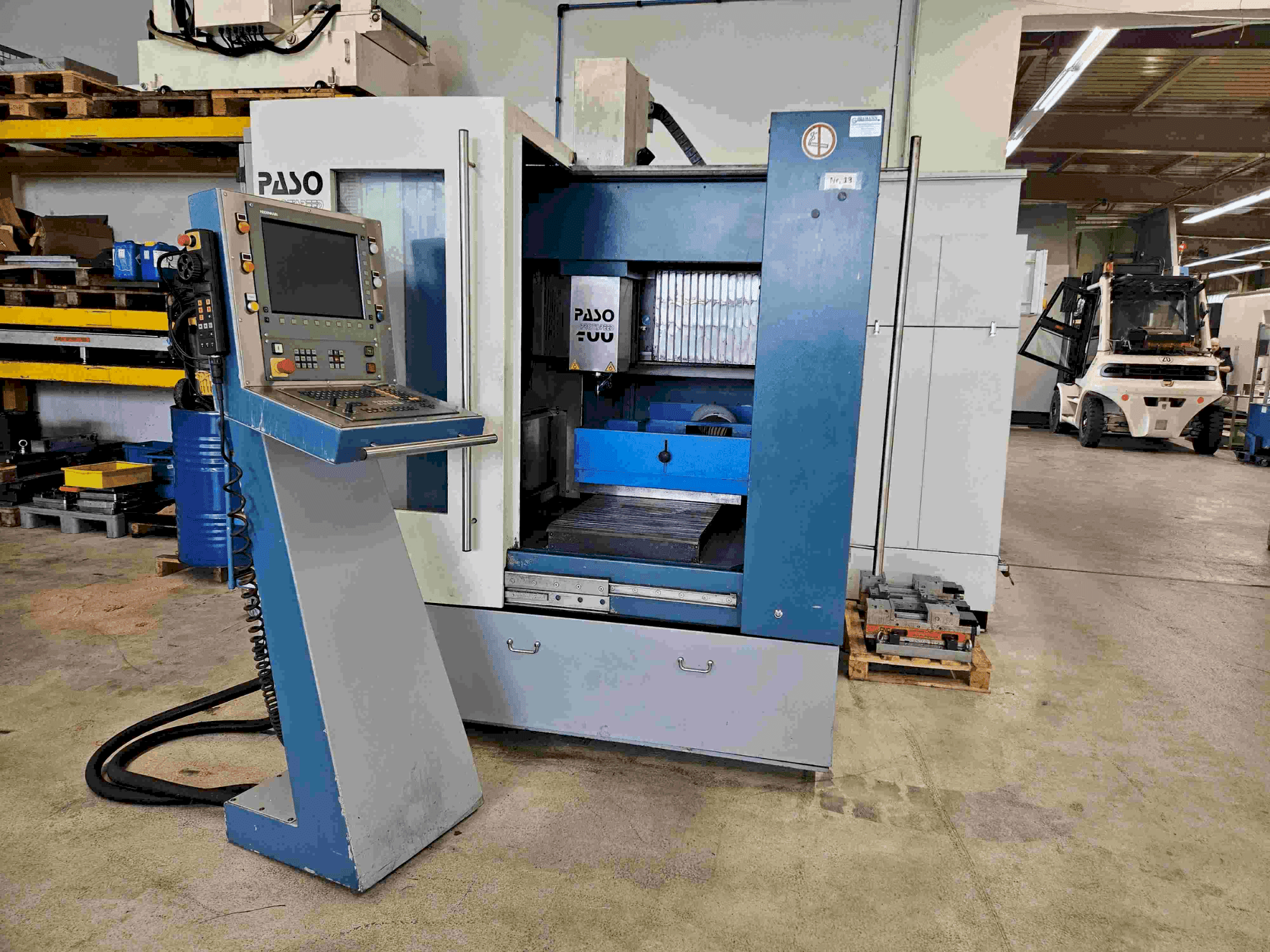 Makine PASO PS400 (2004) - Önden görünüm