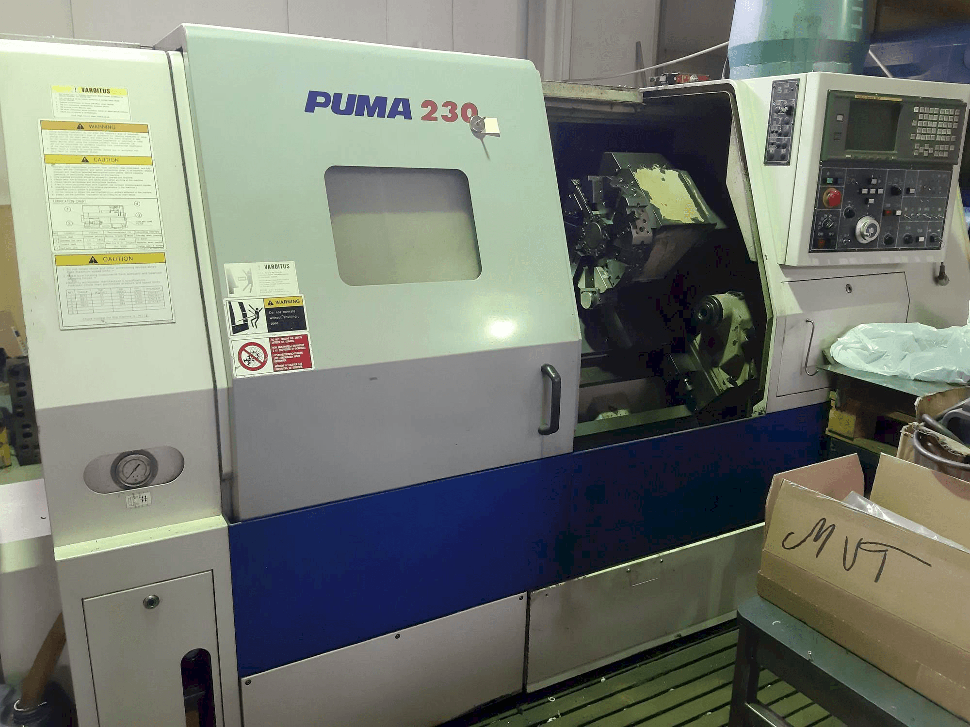 Makine DAEWOO PUMA 230 - Önden görünüm