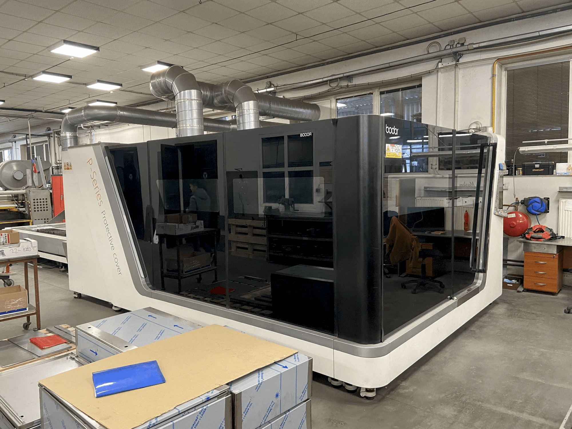 Makine Bodor P3 - Önden görünüm