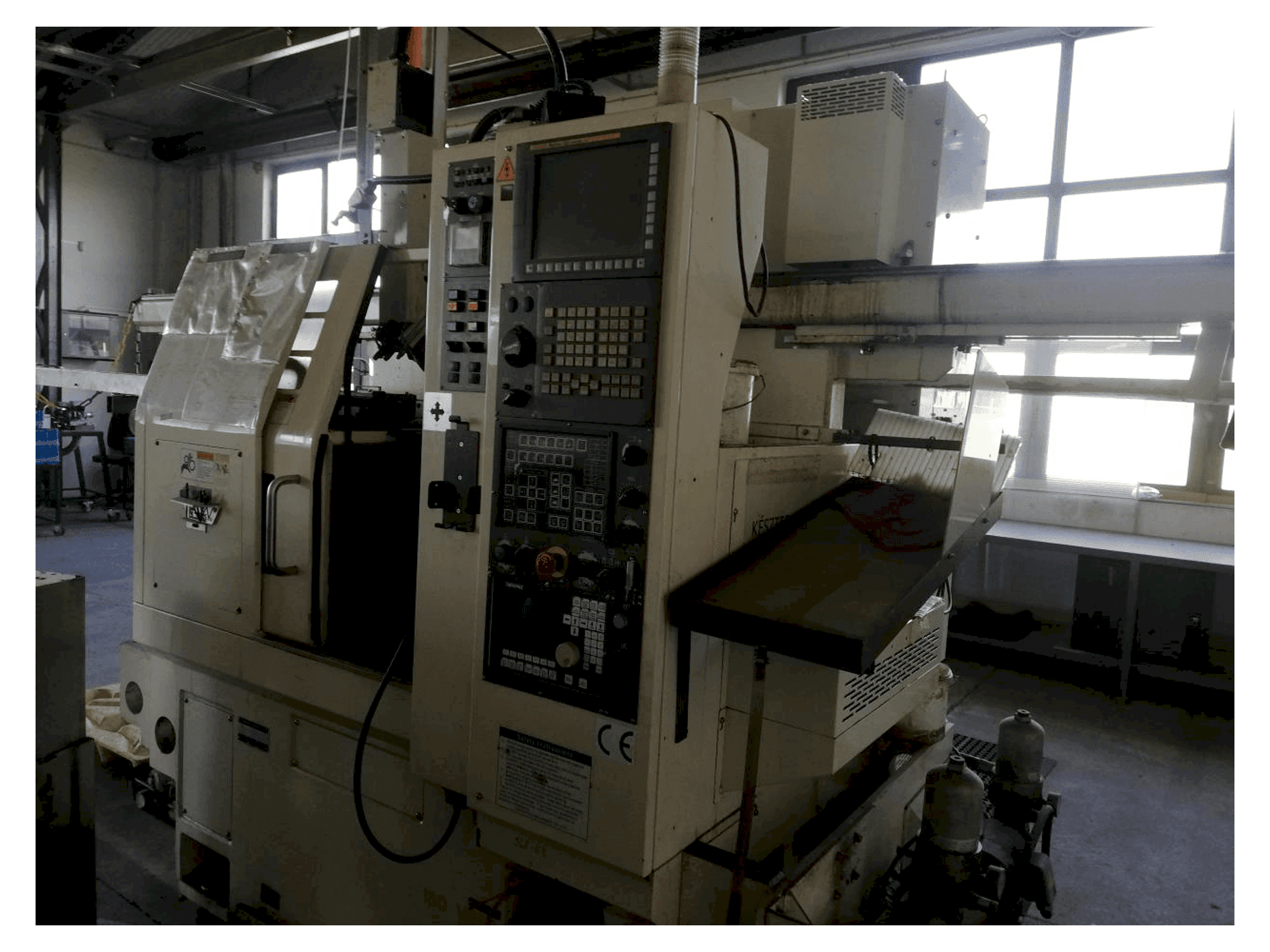 Makine Takamatsu XW-50 - Önden görünüm