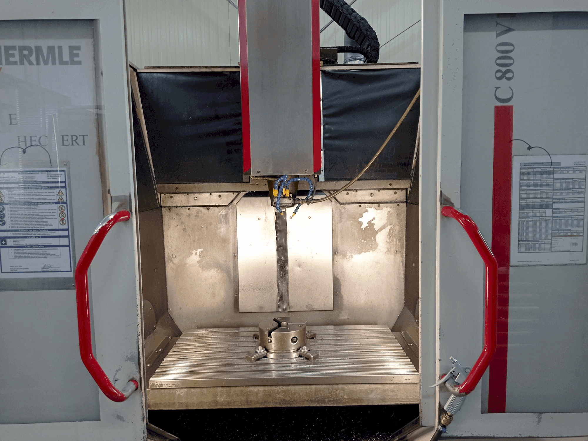 Makine HERMLE C800V - Önden görünüm